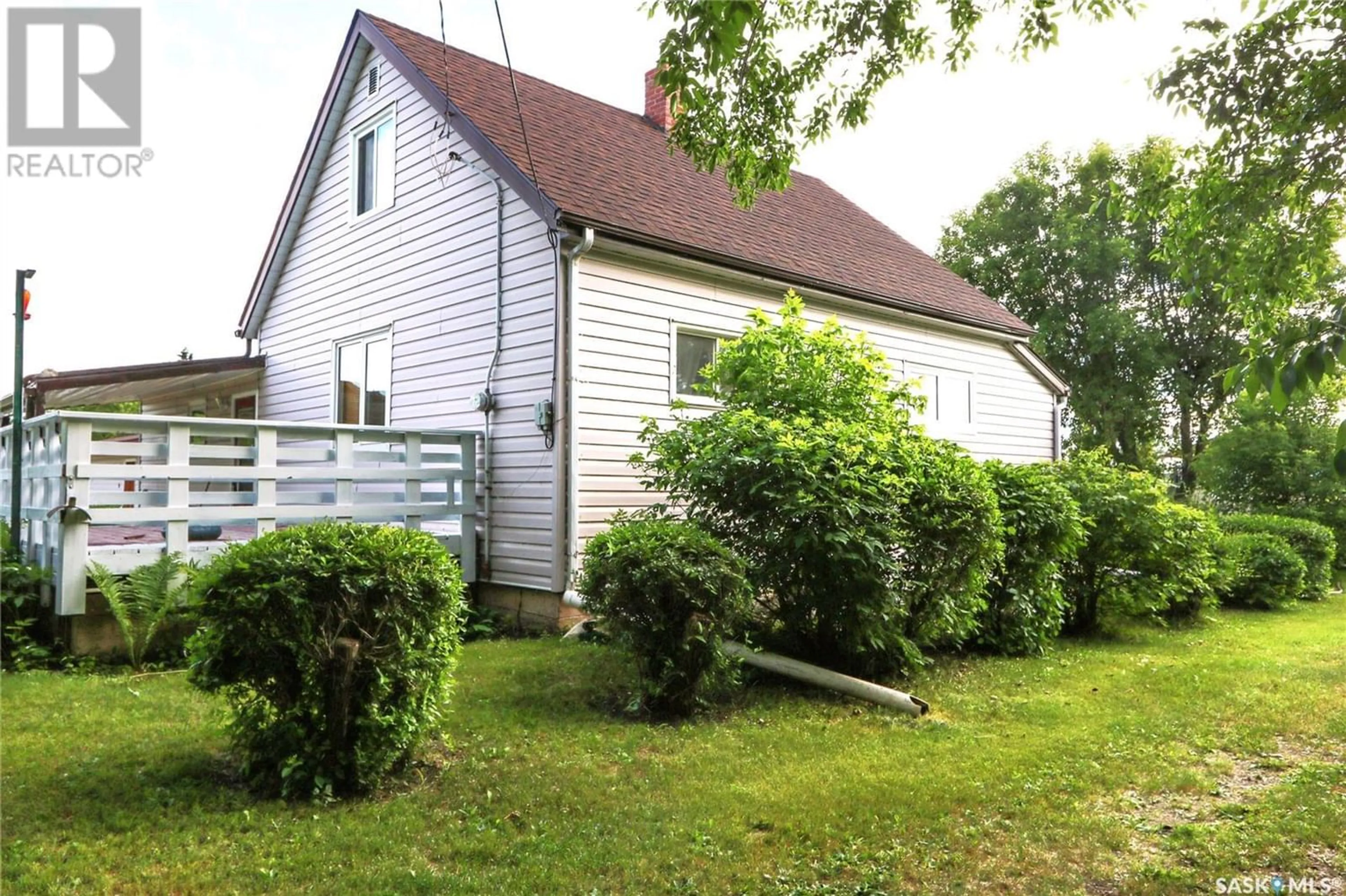 Cottage for 101 3rd AVENUE S, Ebenezer Saskatchewan S0A0T0