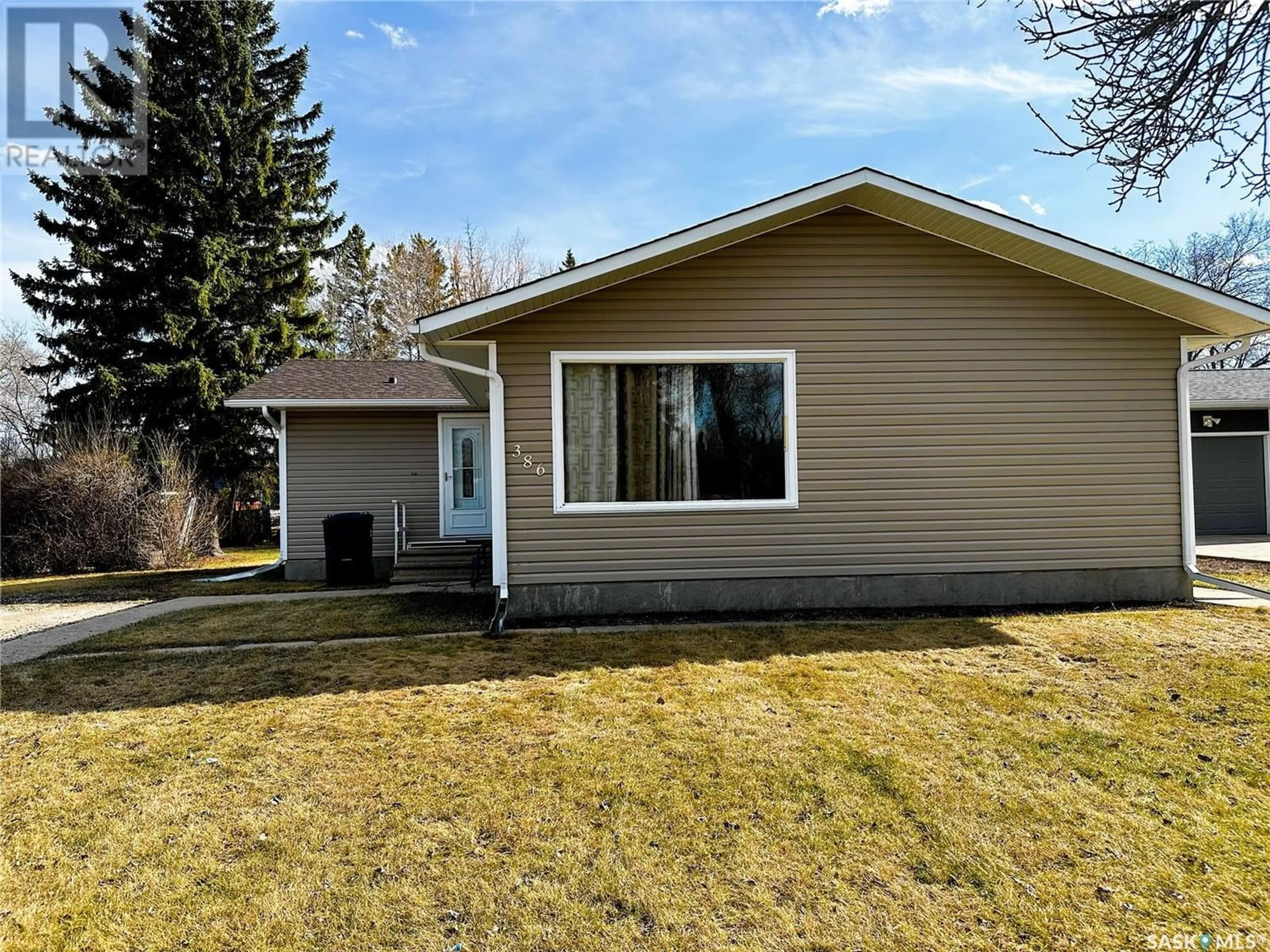 Frontside or backside of a home for 386 Mountview ROAD, Yorkton Saskatchewan S3N2L1