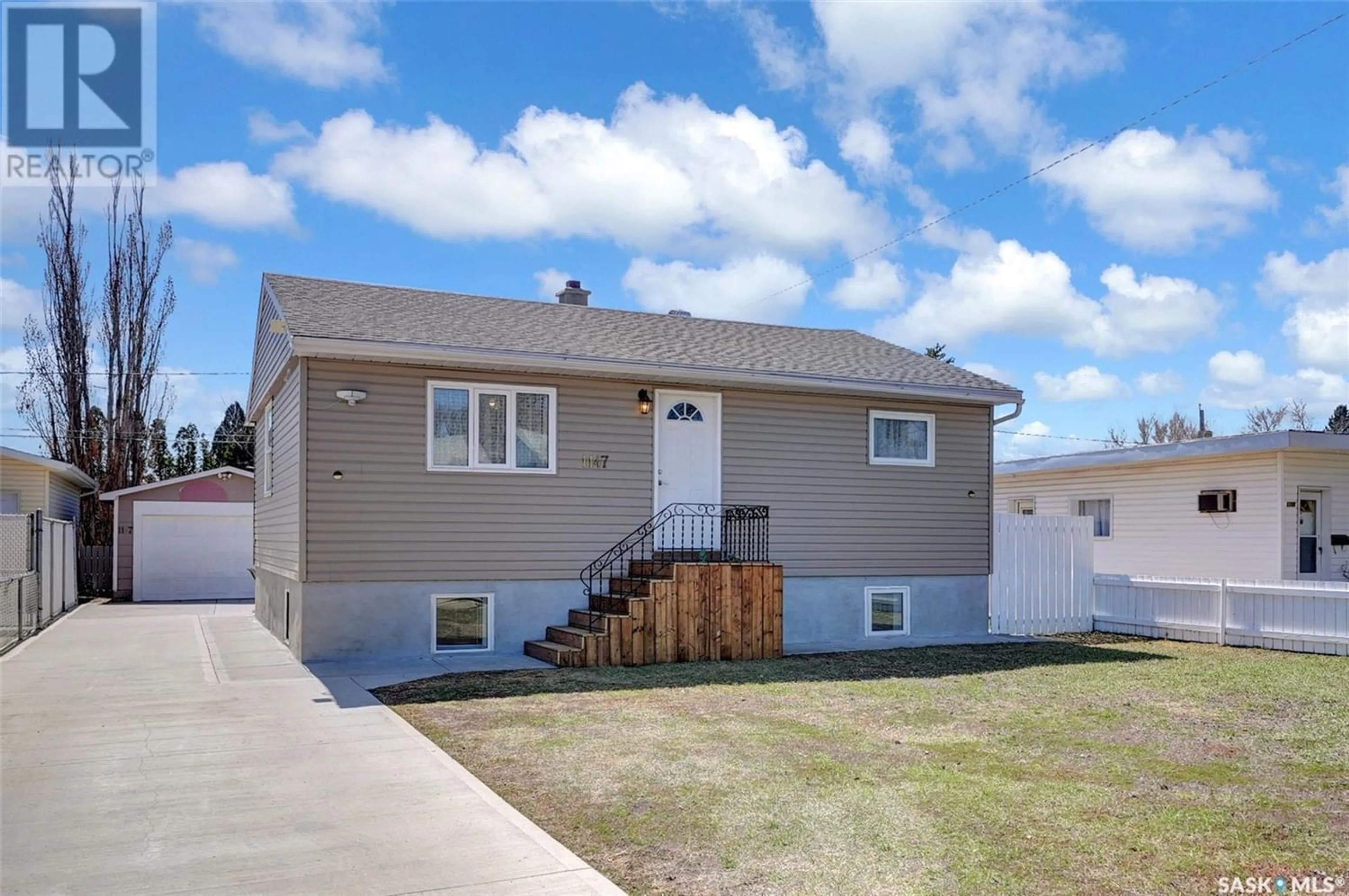 Frontside or backside of a home for 1147 MONTGOMERY STREET, Moose Jaw Saskatchewan S6H2X2