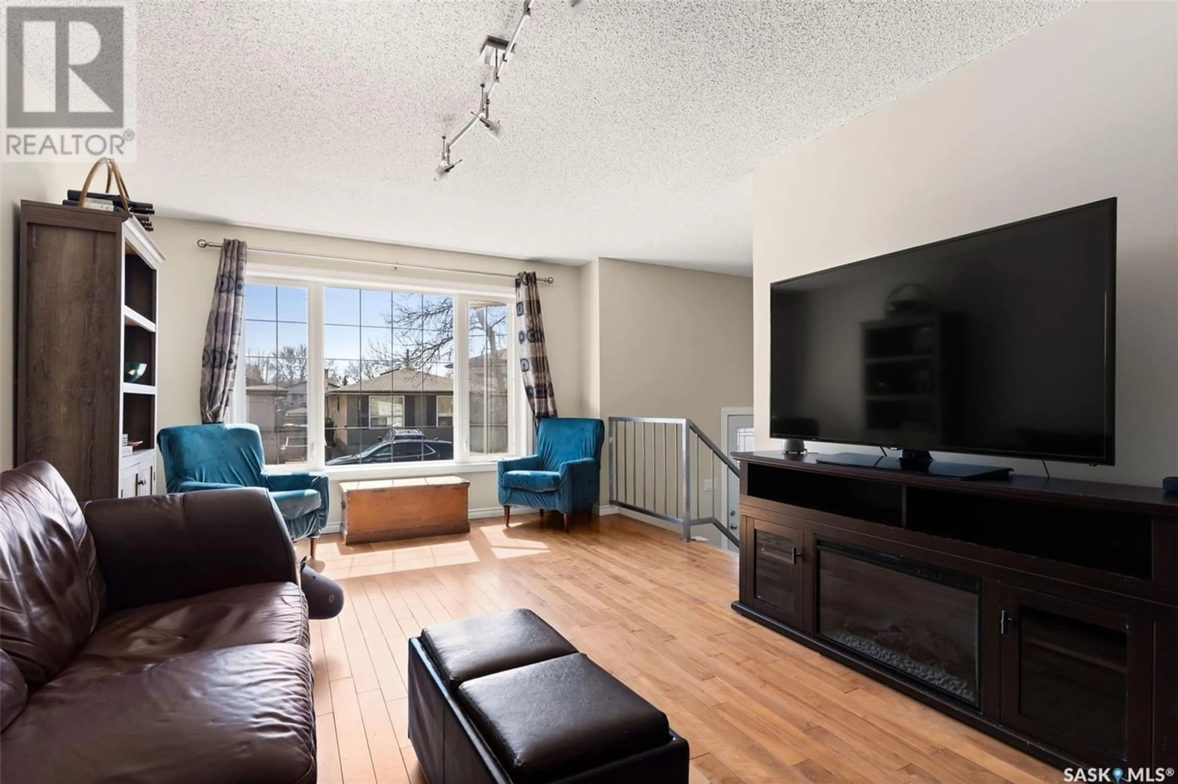 Living room for 7307 Blakeney DRIVE, Regina Saskatchewan S4X2N6