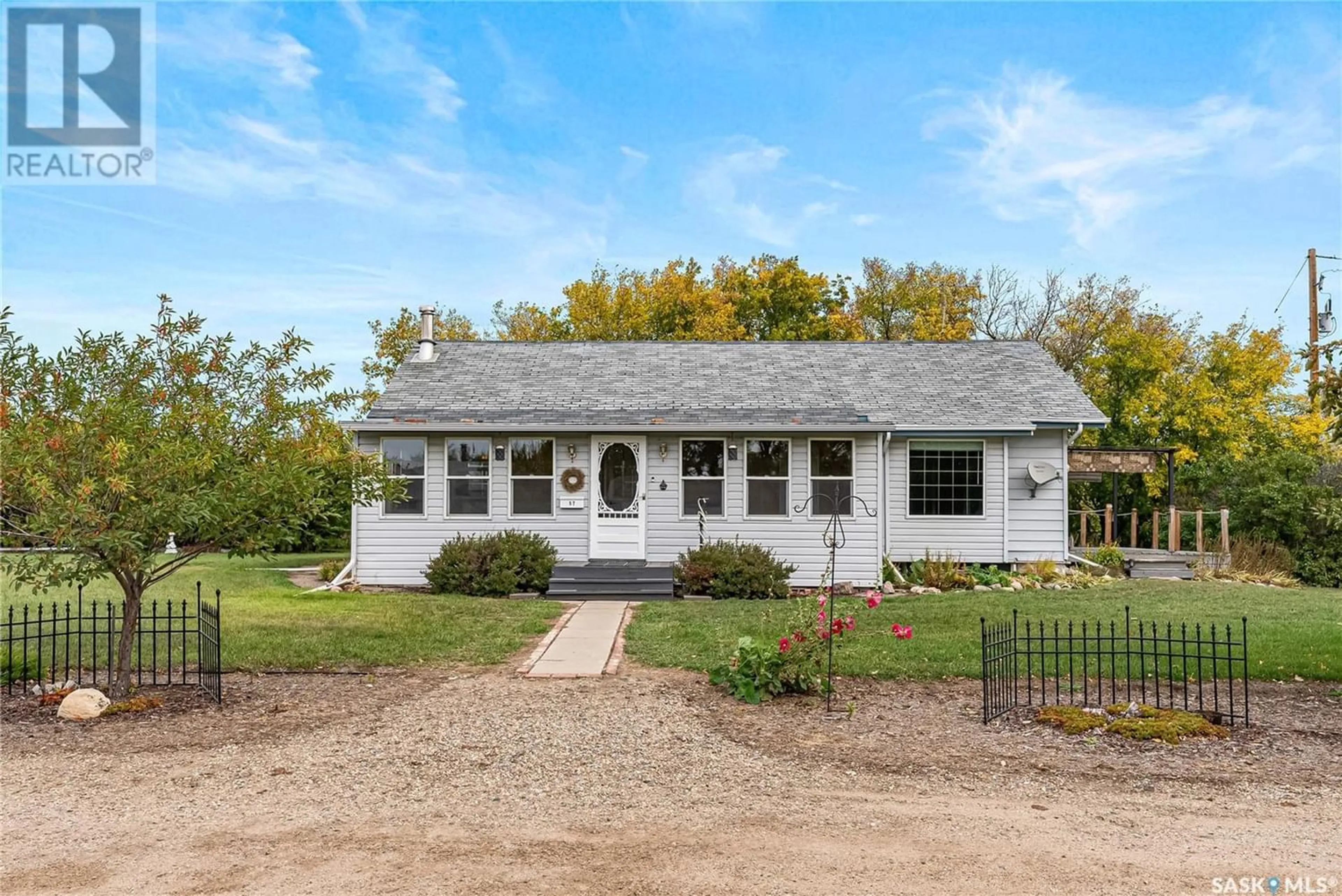 Cottage for Blakeney Acreage, Great Bend Rm No. 405 Saskatchewan S0K0V0