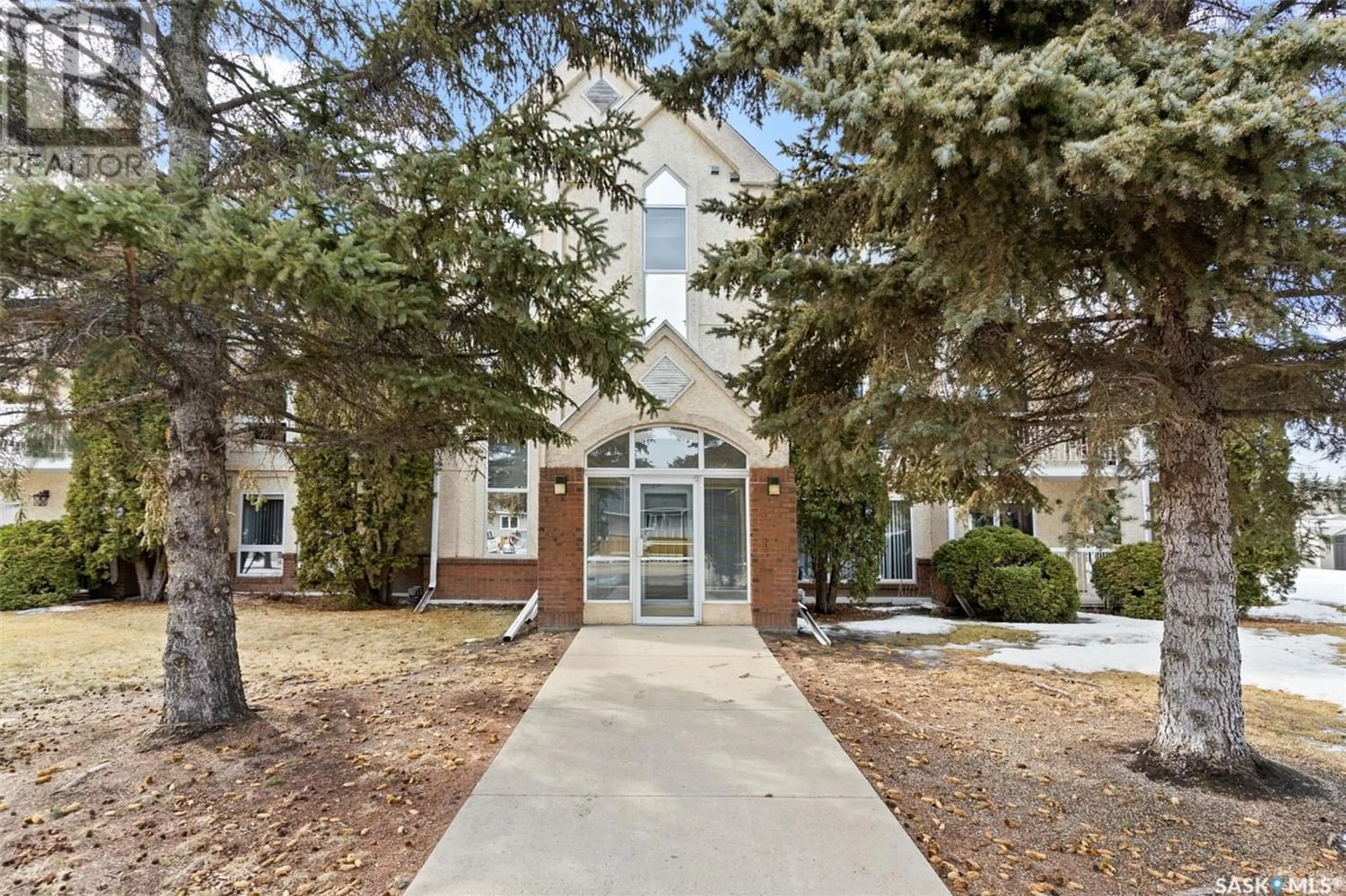 A pic from exterior of the house or condo for 101 214 Ross AVENUE, Dalmeny Saskatchewan S0K1E0
