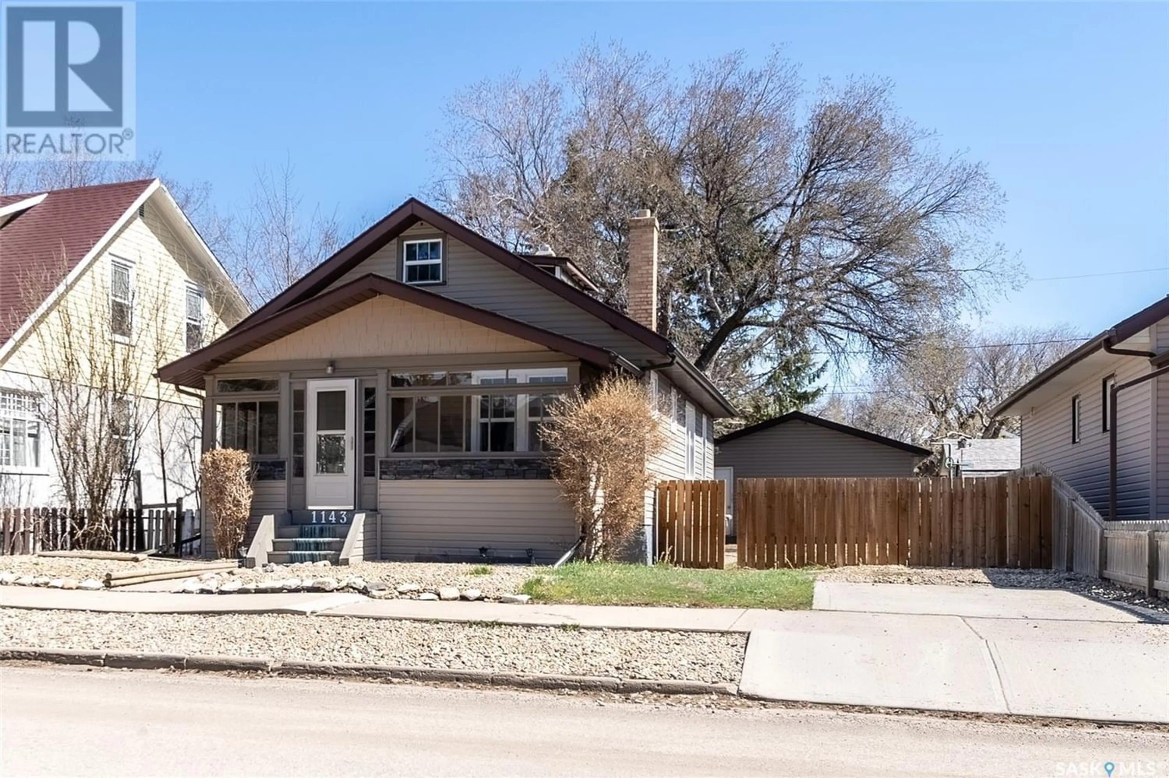 Frontside or backside of a home for 1143 4th AVENUE NW, Moose Jaw Saskatchewan S6H3X3