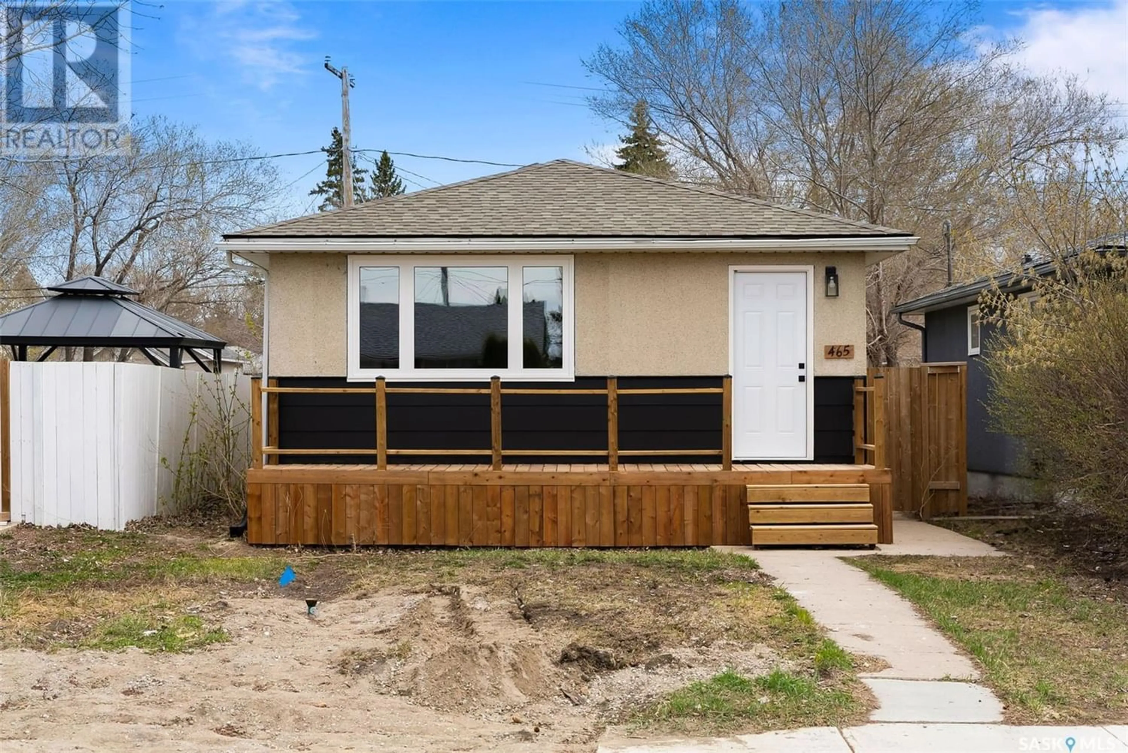 A pic from exterior of the house or condo for 465 Lorne STREET, Regina Saskatchewan S4R2J5