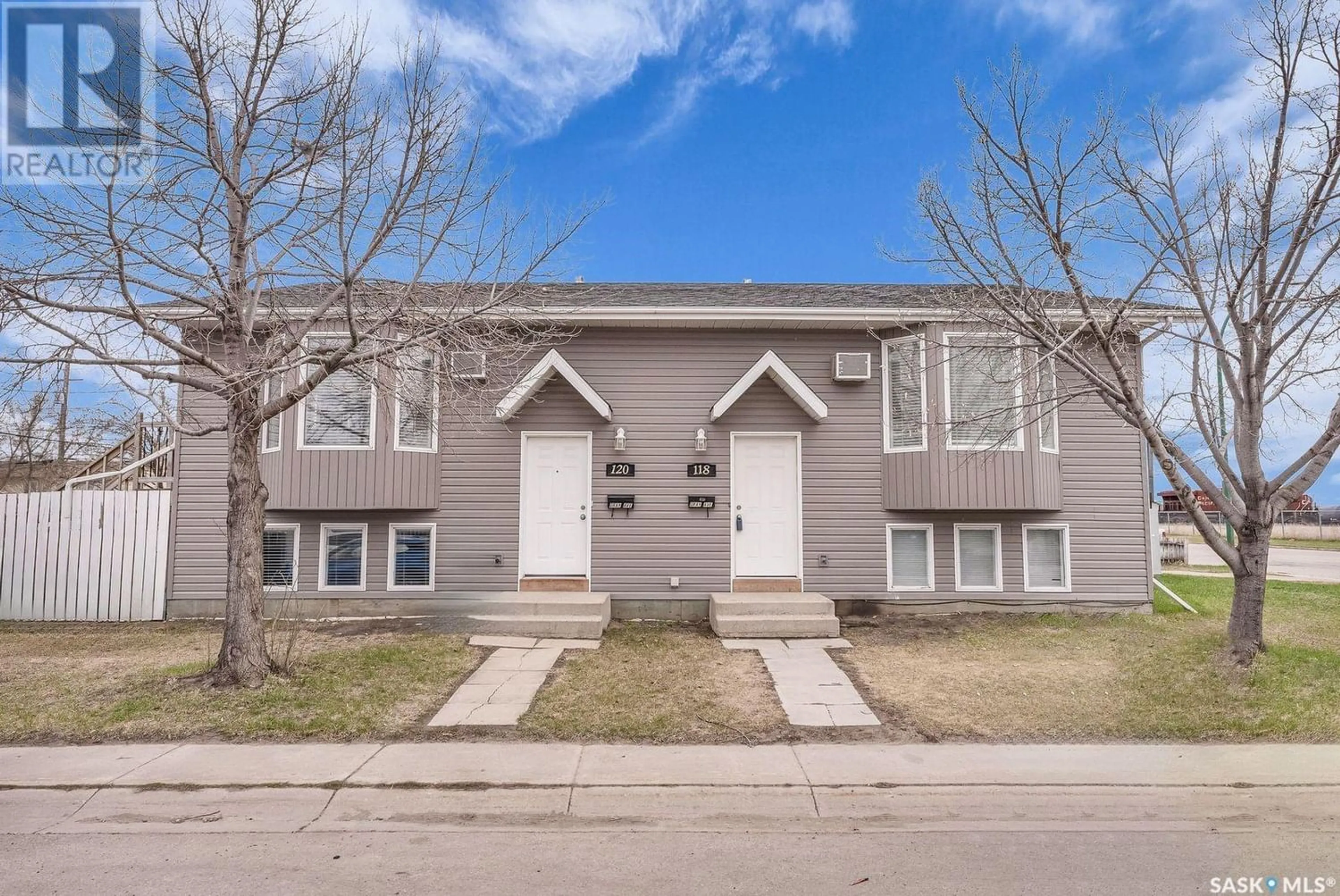 A pic from exterior of the house or condo for 118-120 Gray AVENUE, Saskatoon Saskatchewan S7N2H6