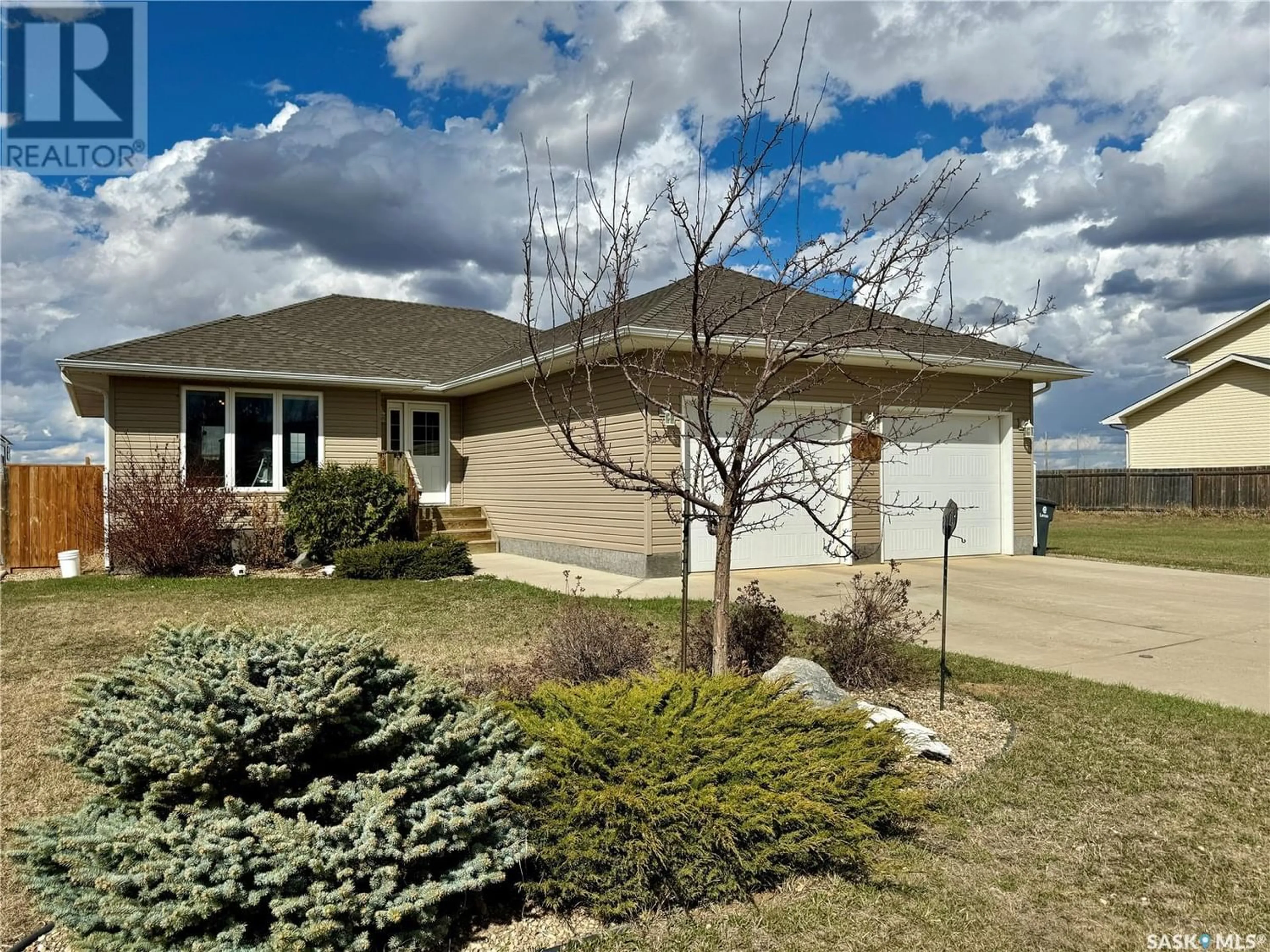 Frontside or backside of a home for 410 Pine AVENUE, Maidstone Saskatchewan S0M1M0