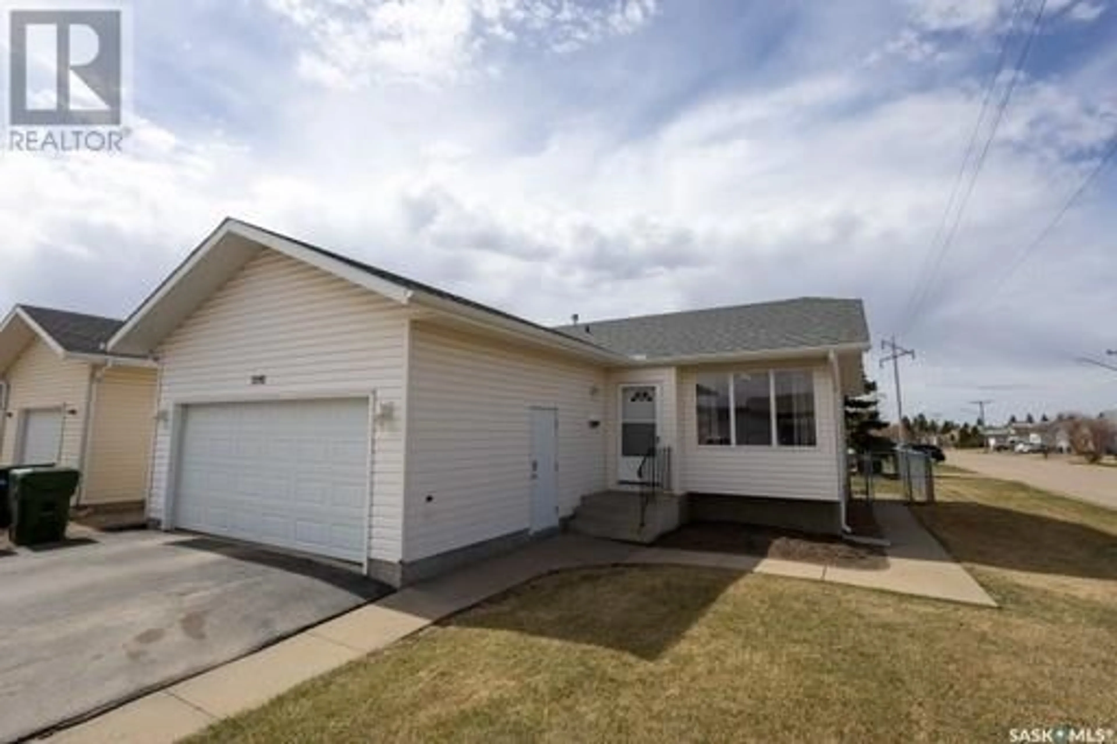 A pic from exterior of the house or condo for 3105 5th AVENUE E, Prince Albert Saskatchewan S6V8C4