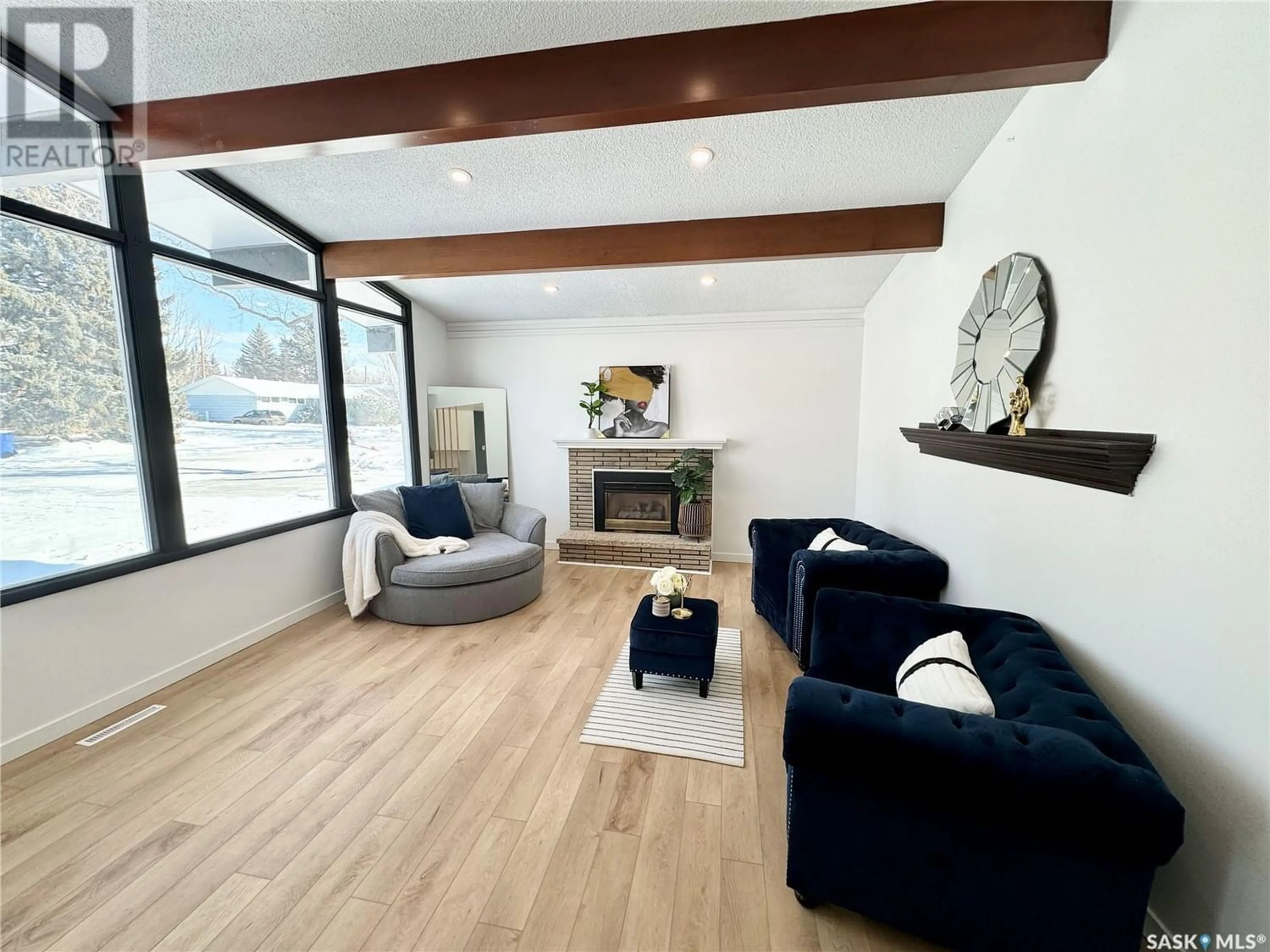 Living room for 177 Procter PLACE, Regina Saskatchewan S4S4G2