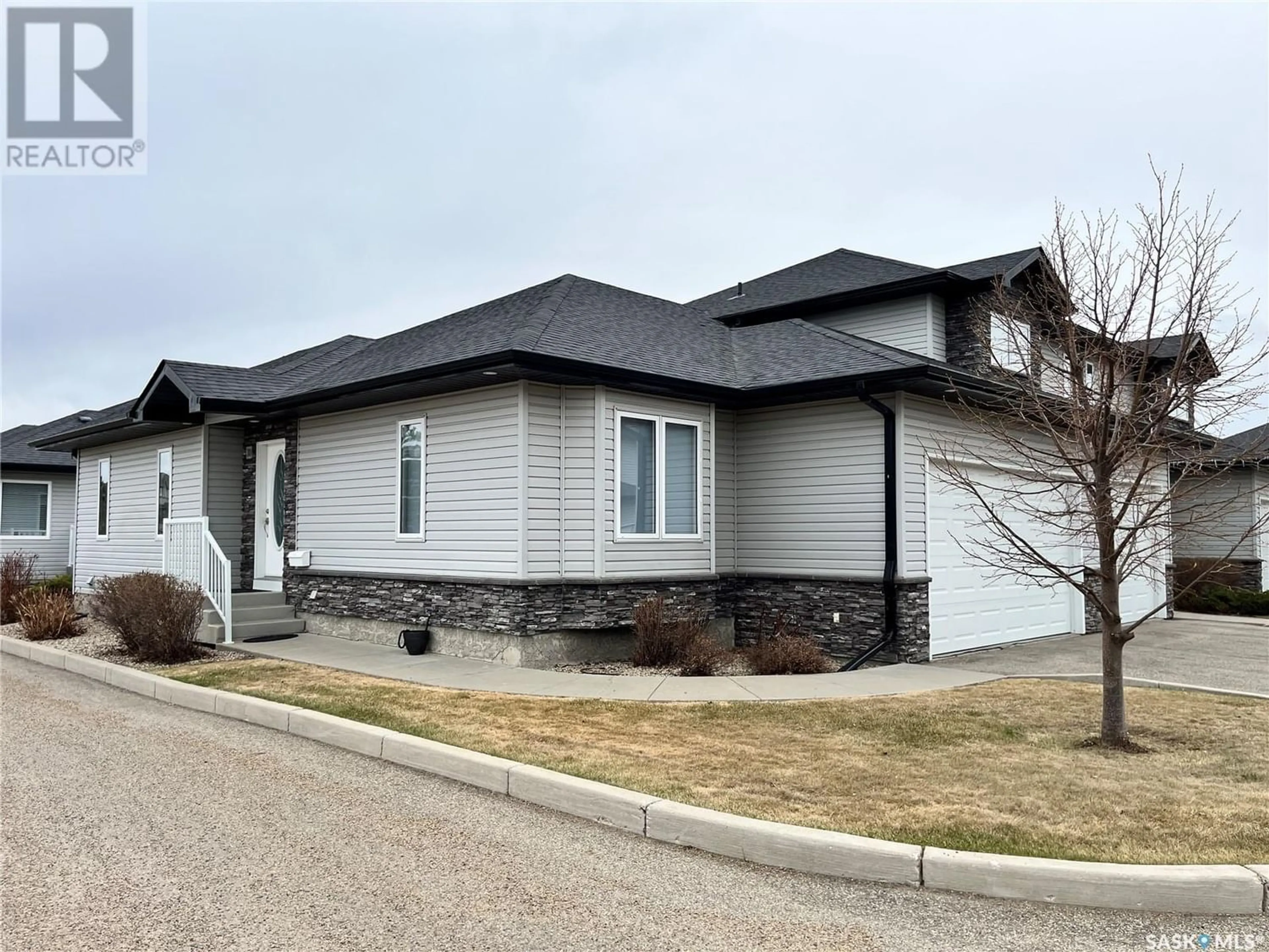 Frontside or backside of a home for 30 547 East Hampton BOULEVARD, Saskatoon Saskatchewan S7R0H8