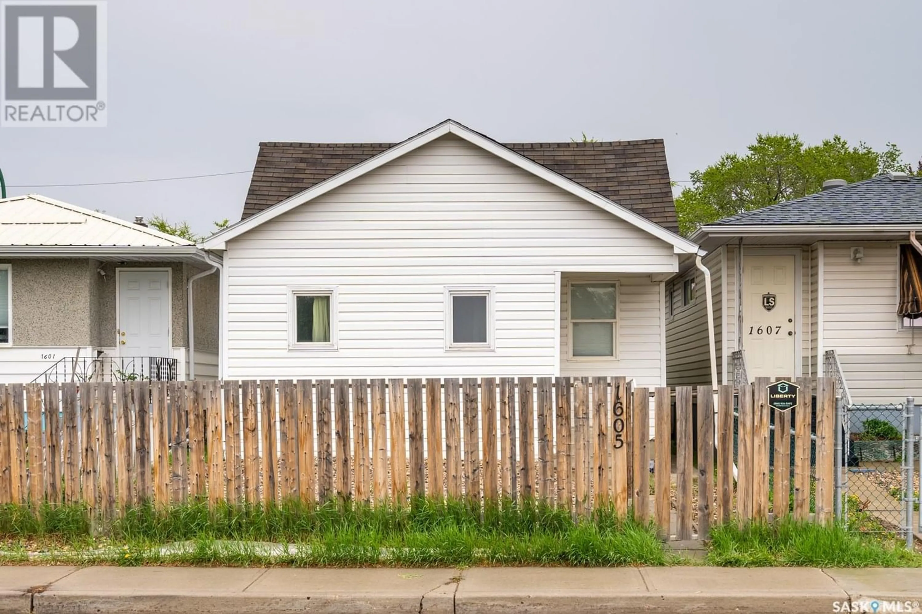 Frontside or backside of a home for 1605 Retallack STREET, Regina Saskatchewan S4T2J6