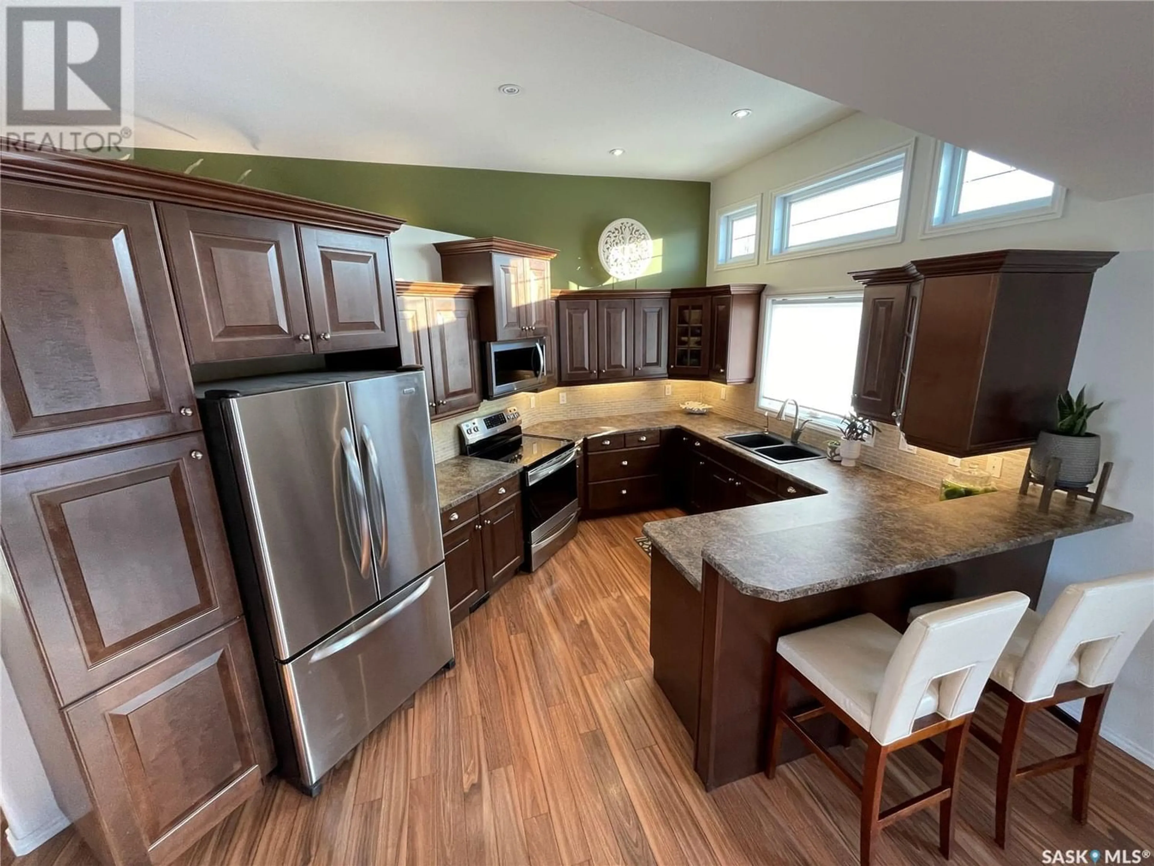 Open concept kitchen, unknown for Etomami River Acreage, Hudson Bay Rm No. 394 Saskatchewan S0E0Y0