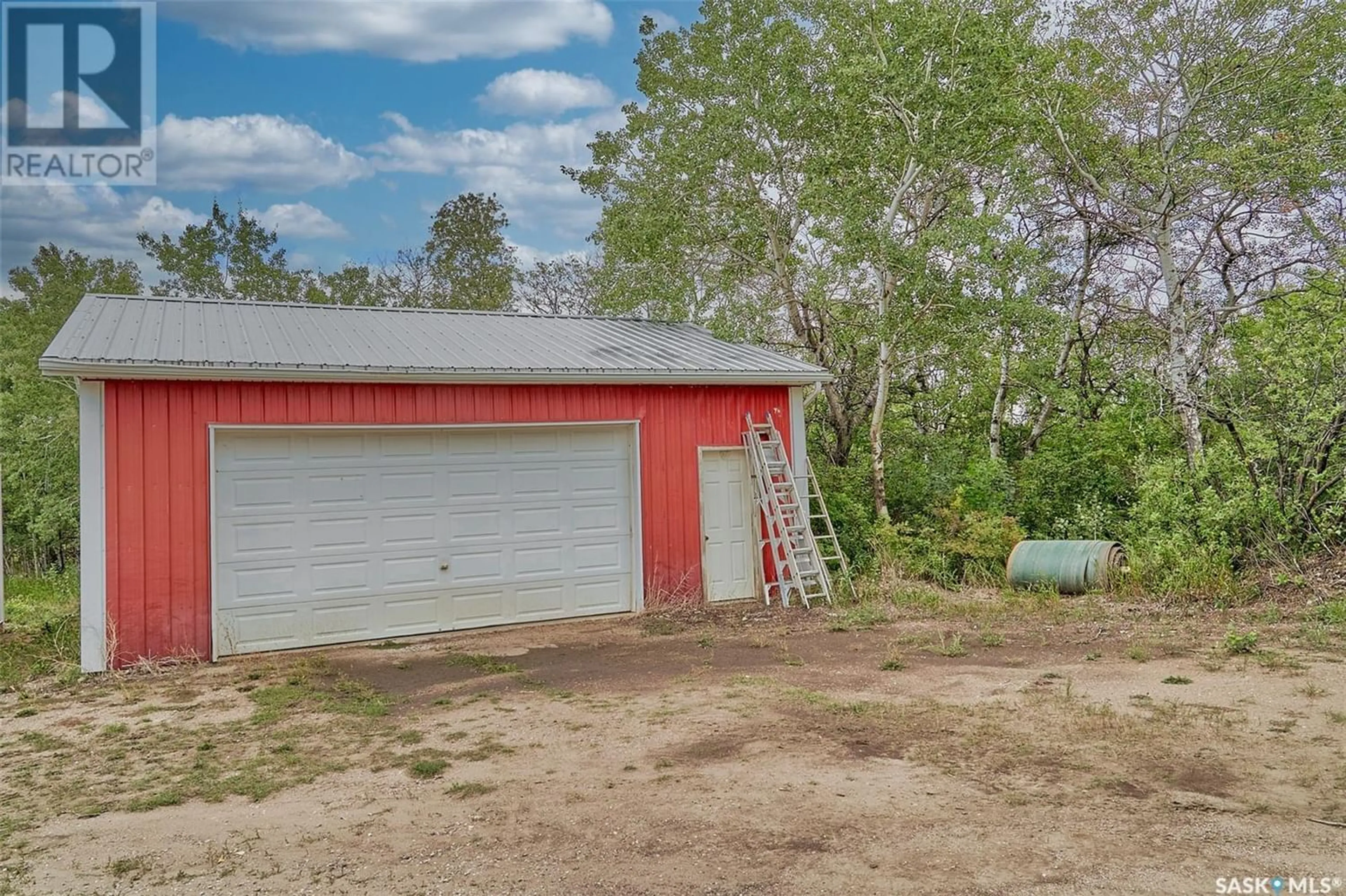 Shed for 19024 Lorne AVENUE S, Corman Park Rm No. 344 Saskatchewan S7K1M2