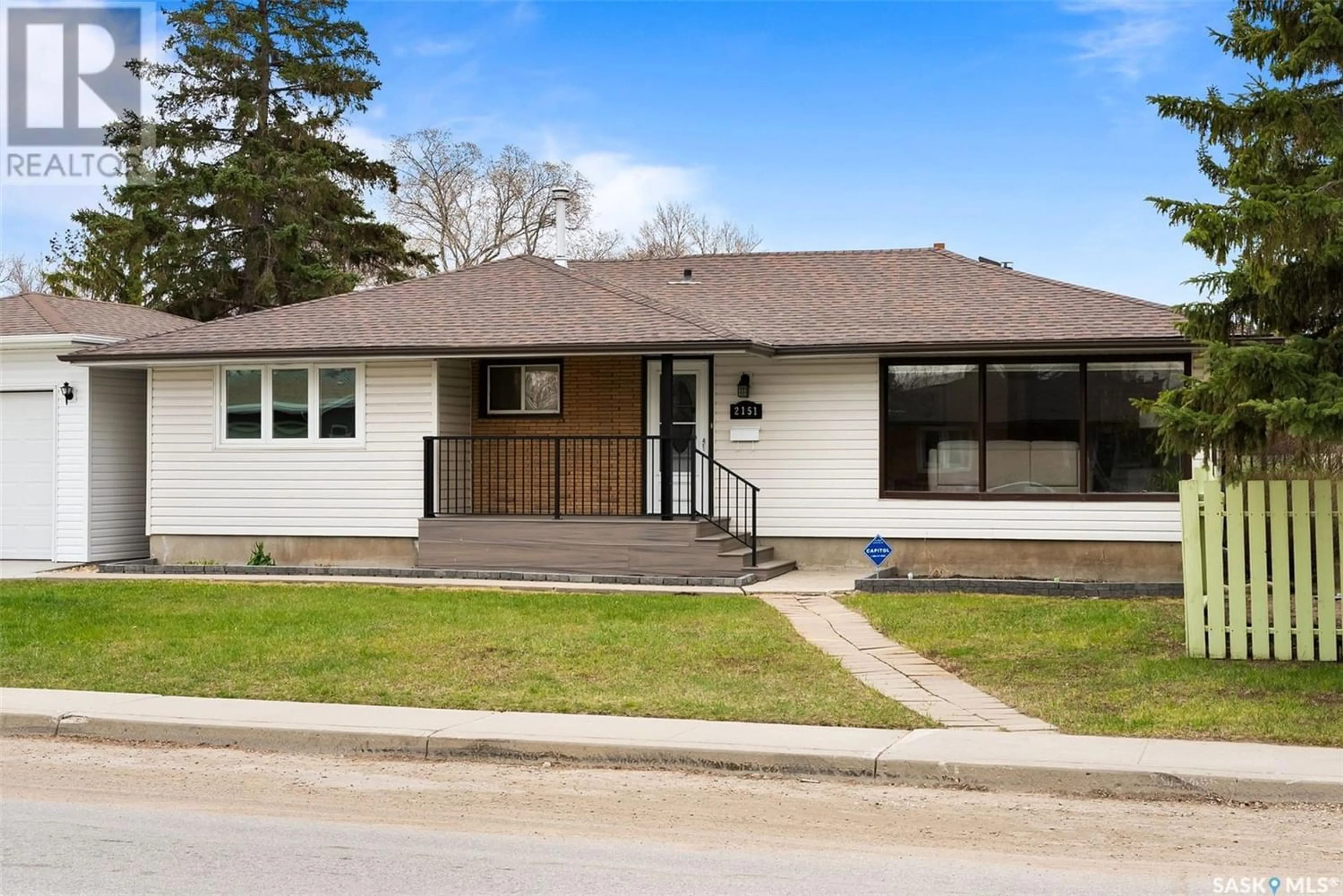 Frontside or backside of a home for 2151 Jubilee AVENUE, Regina Saskatchewan S4S3V2