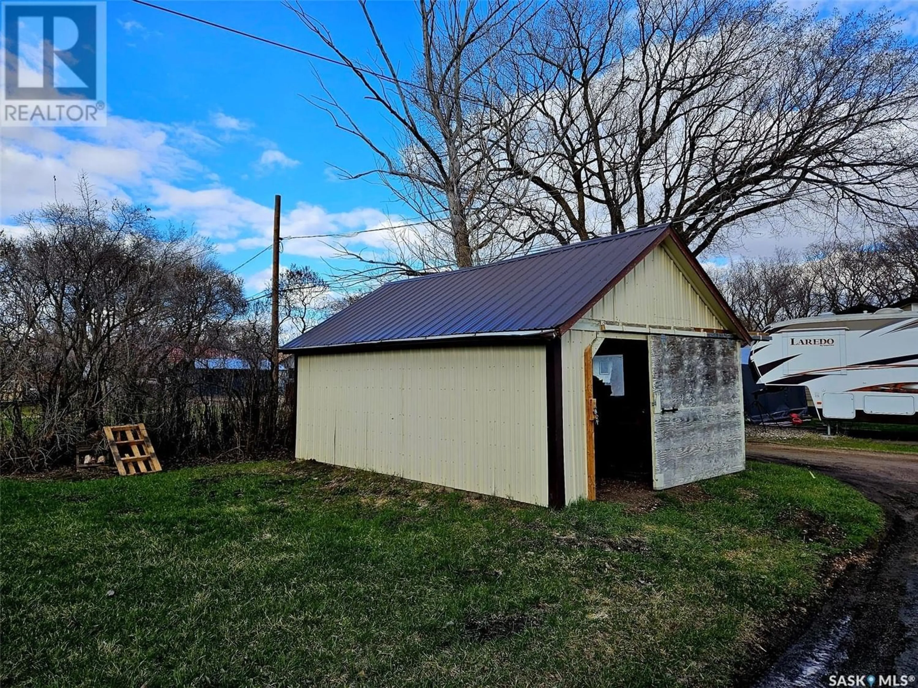 Shed for 217 3rd STREET W, Carlyle Saskatchewan S0C0R0