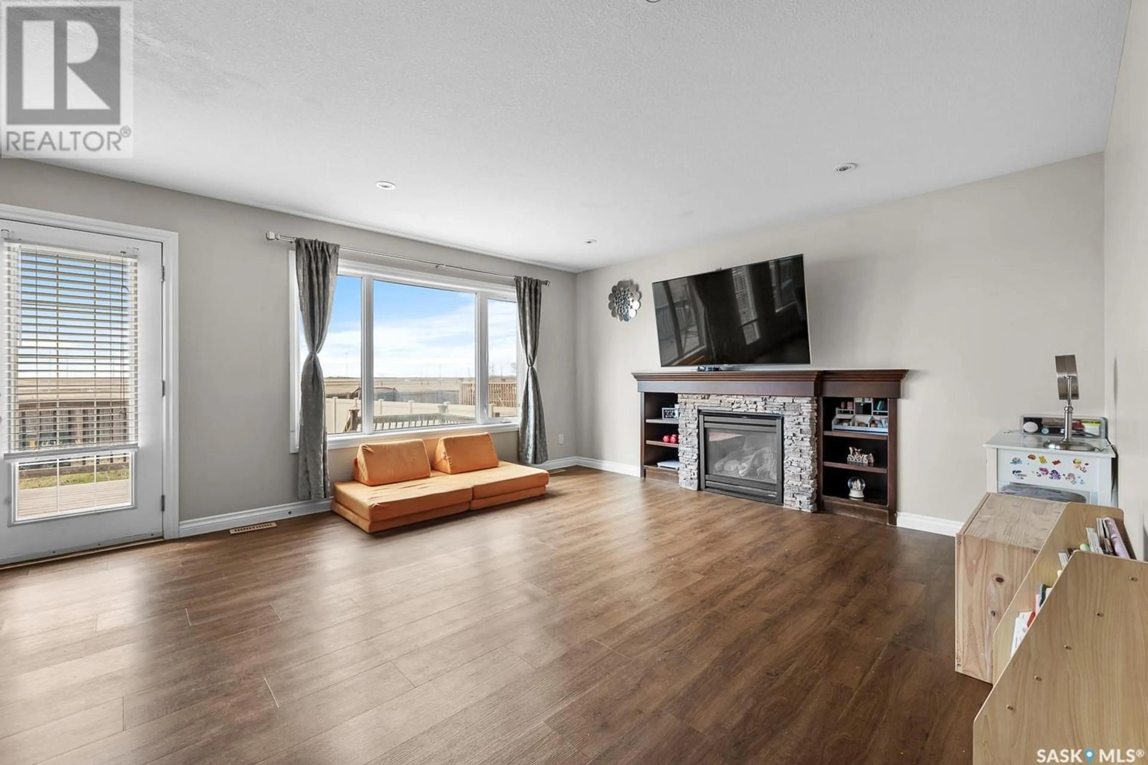 Living room for 4505 PADWICK AVENUE, Regina Saskatchewan S4W0C5
