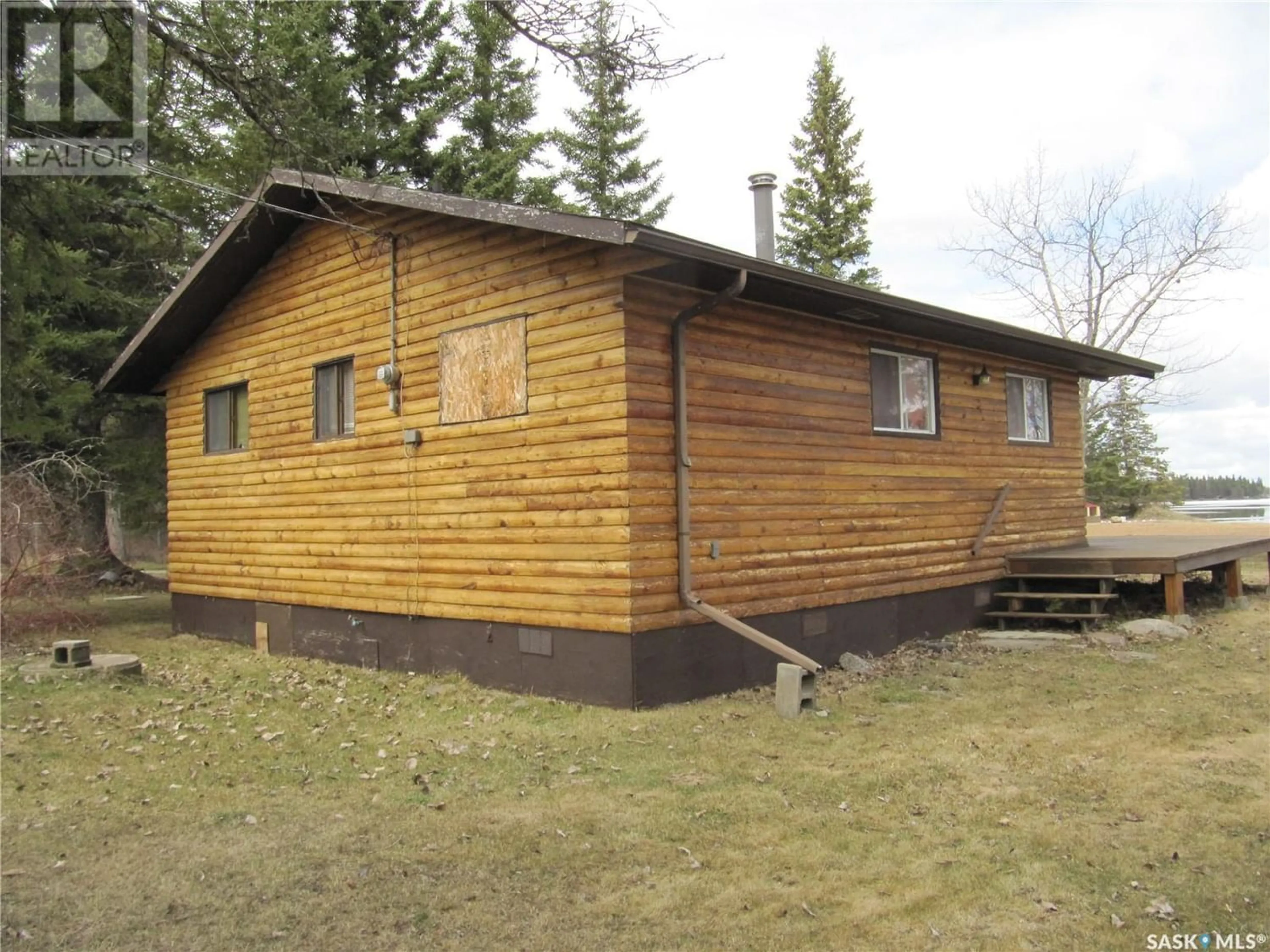 Cottage for 529 Dustin Place Powm Beach, Turtle Lake Saskatchewan S0M1L0