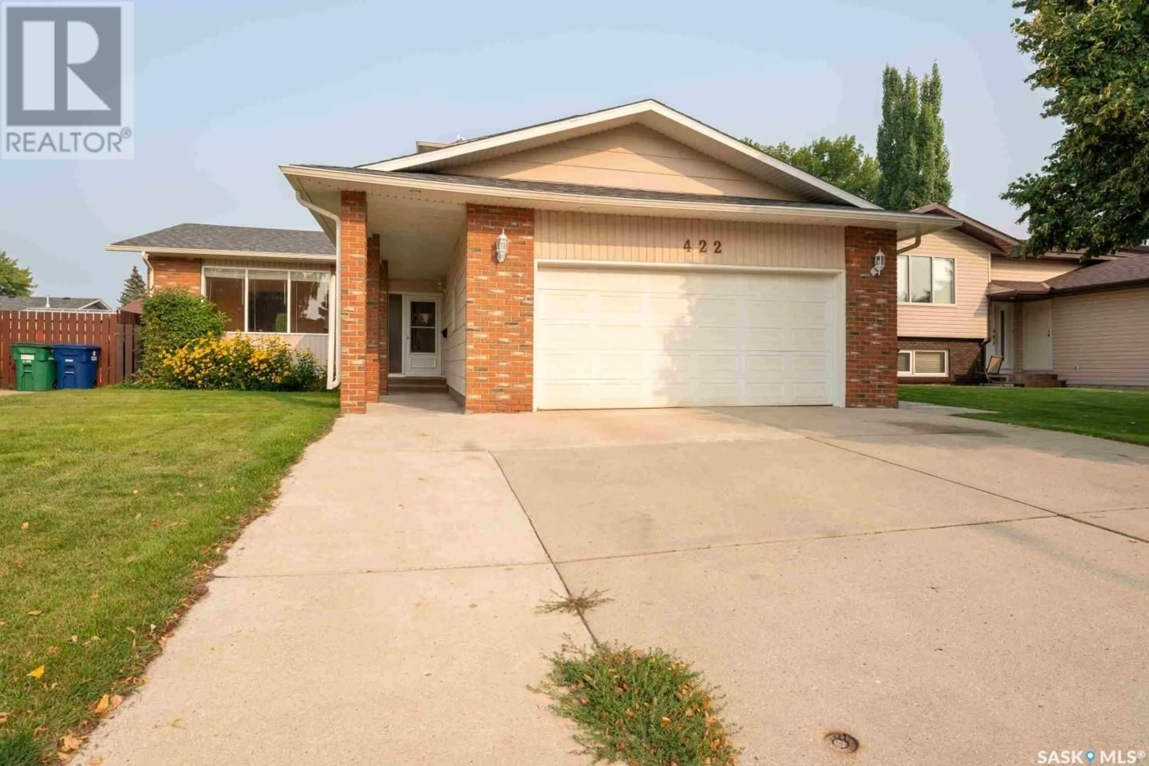 Frontside or backside of a home for 422 Perreault LANE, Saskatoon Saskatchewan S7K6B6