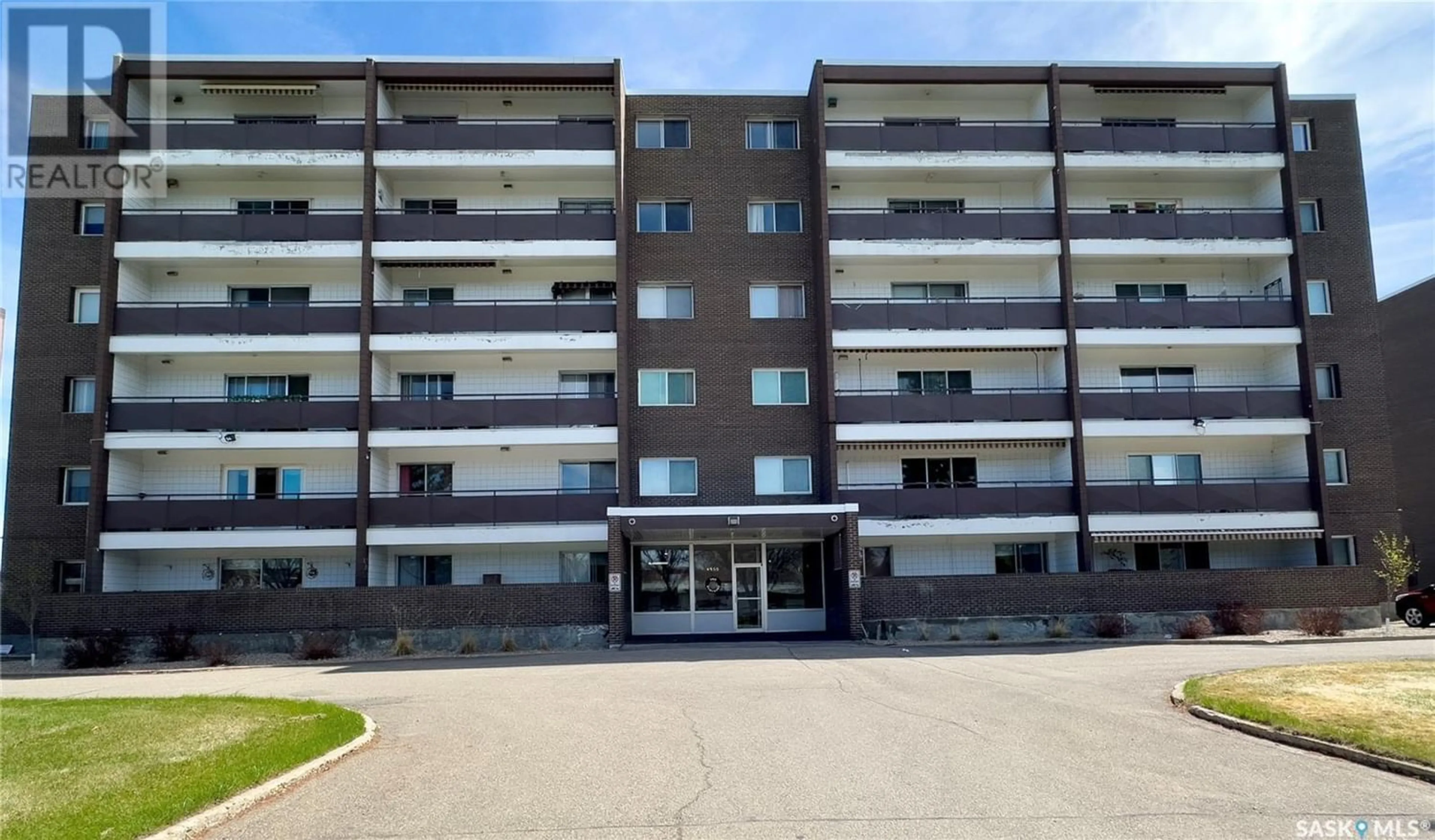 A pic from exterior of the house or condo for 206 4555 Rae STREET, Regina Saskatchewan S4S3B2