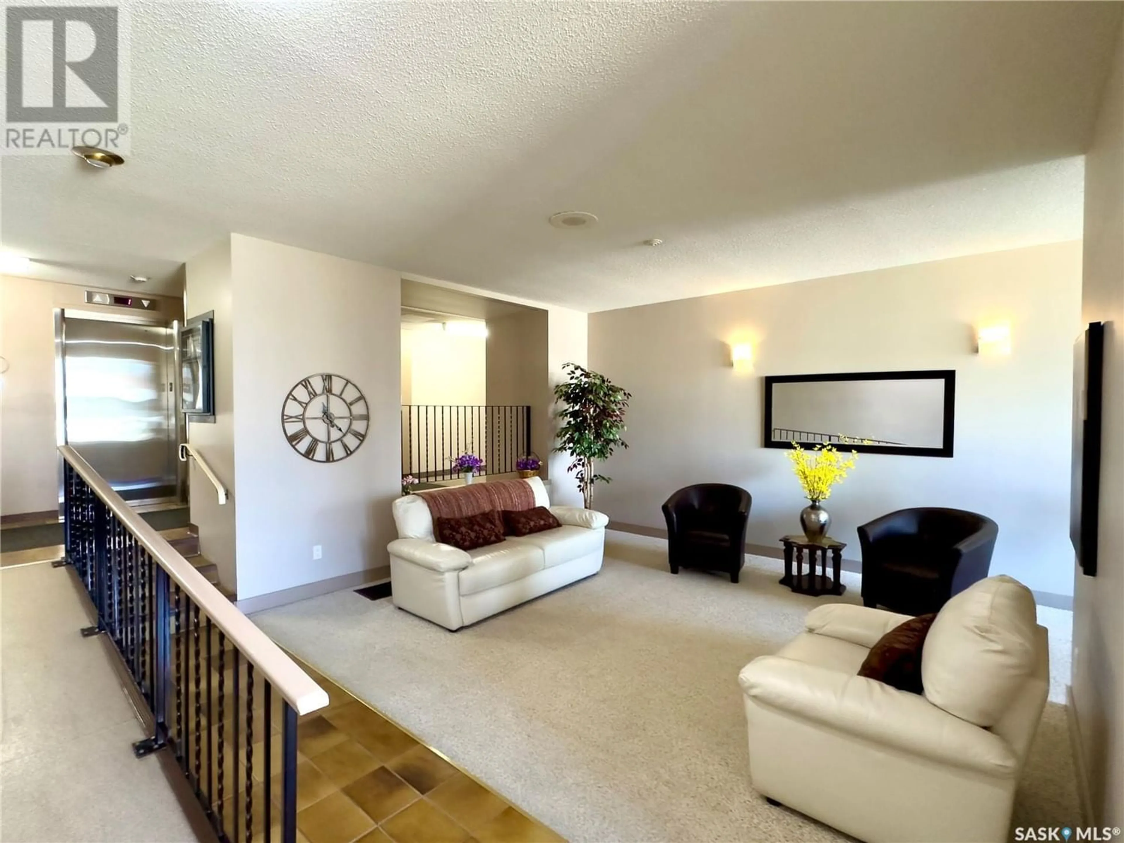 Living room for 206 4555 Rae STREET, Regina Saskatchewan S4S3B2