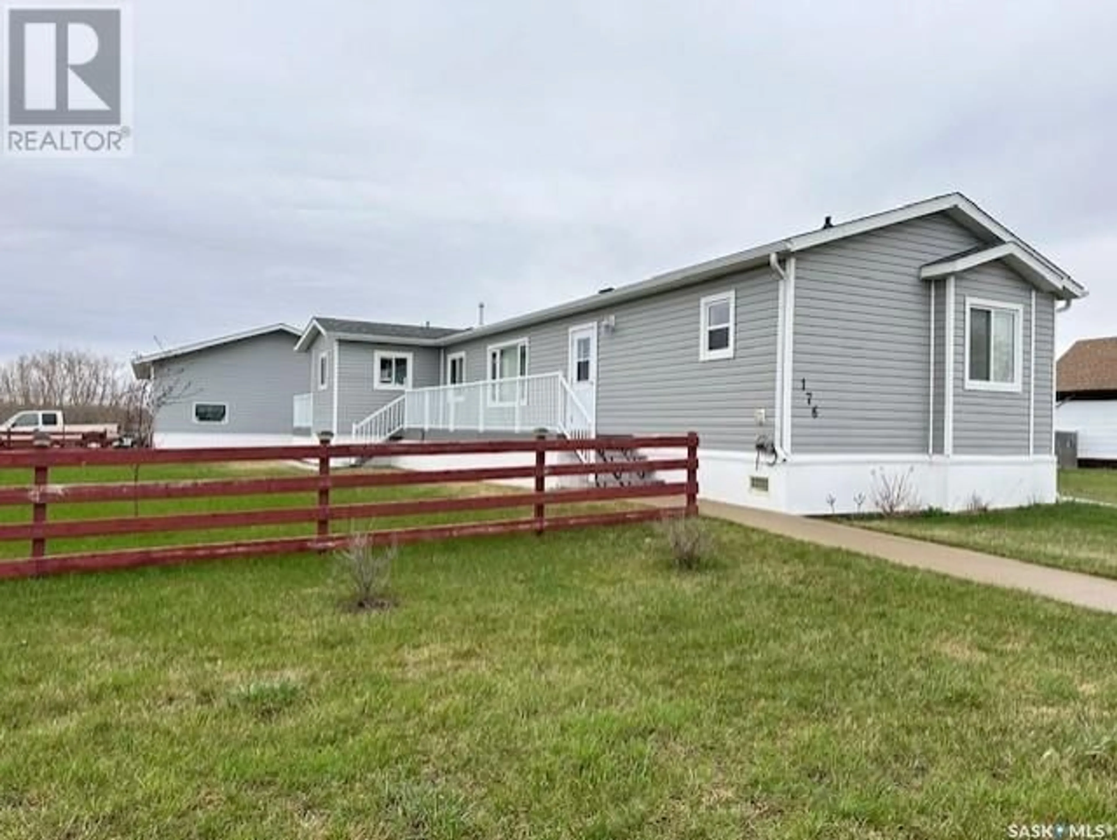 A pic from exterior of the house or condo for 176 Winnipeg STREET, Melville Saskatchewan S0A2P0