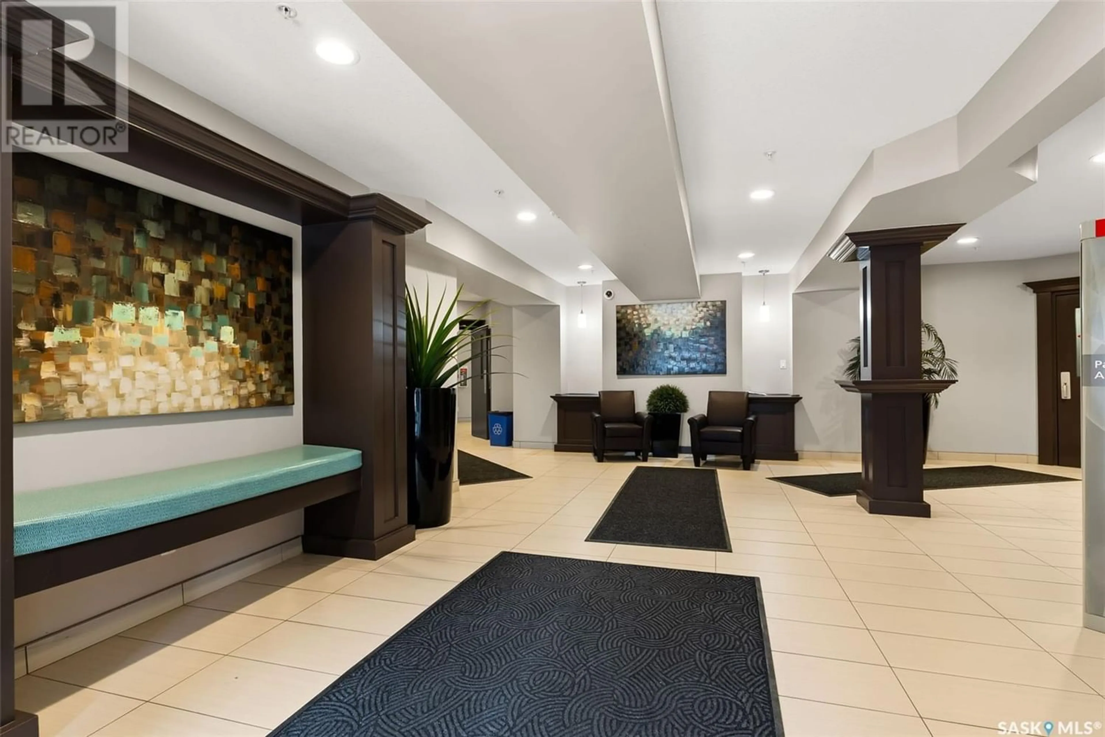 Indoor lobby for #125 5301 Universal CRESCENT, Regina Saskatchewan S4W0L4