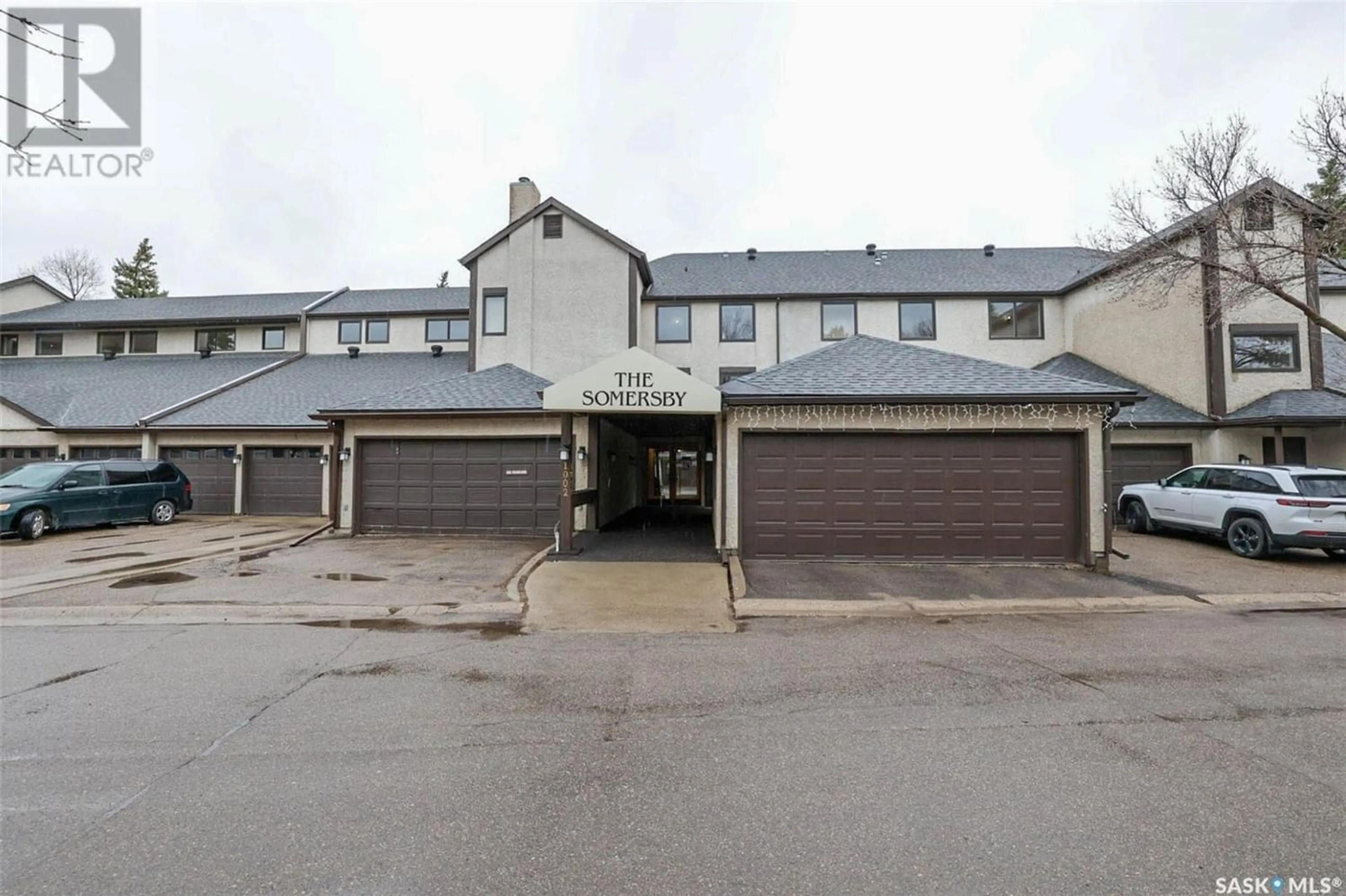 A pic from exterior of the house or condo for 201 1002 Gryphons WALK, Regina Saskatchewan S4S6X1