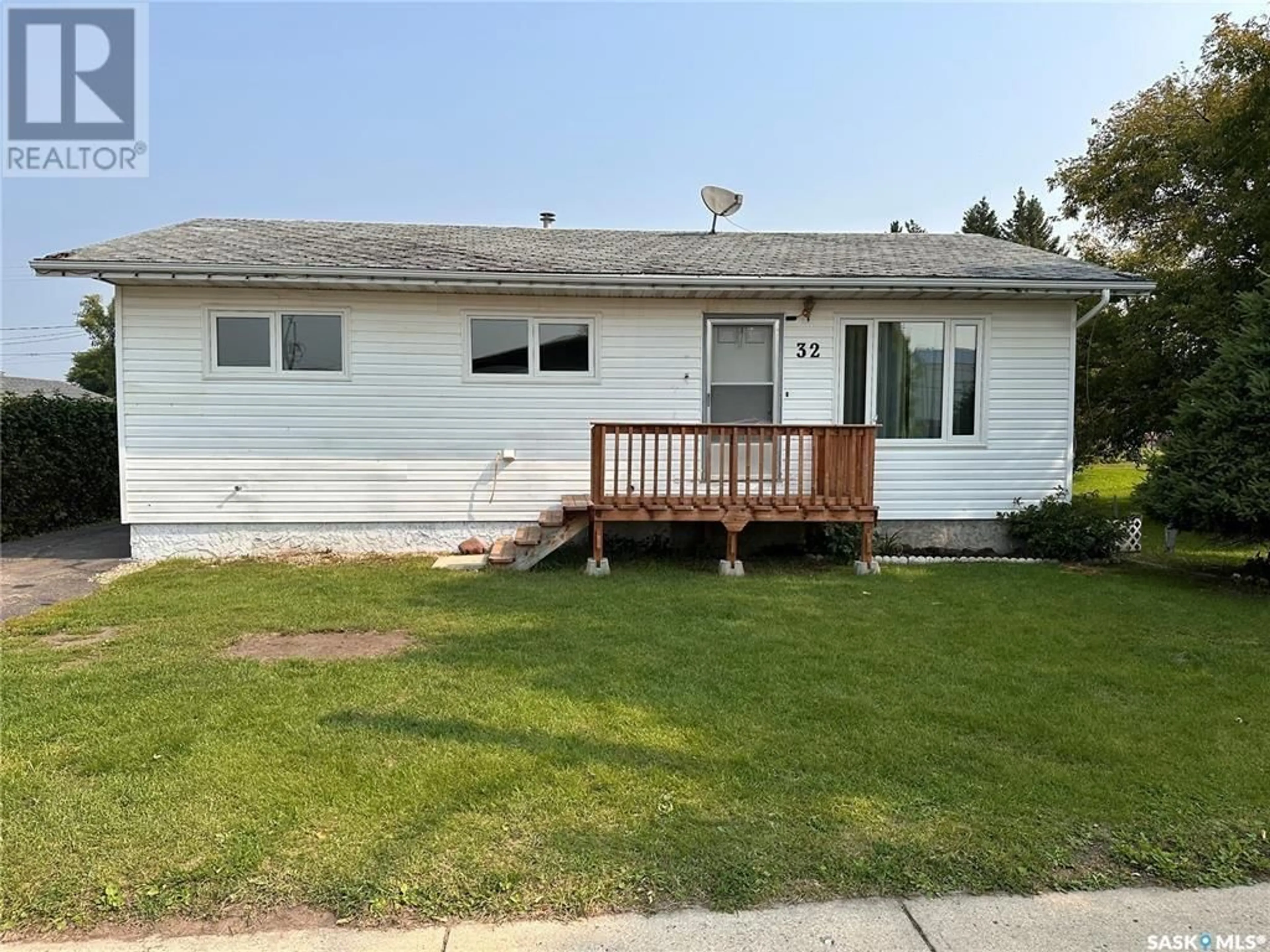 Frontside or backside of a home for 32 1st AVENUE NW, Preeceville Saskatchewan S0A3B0