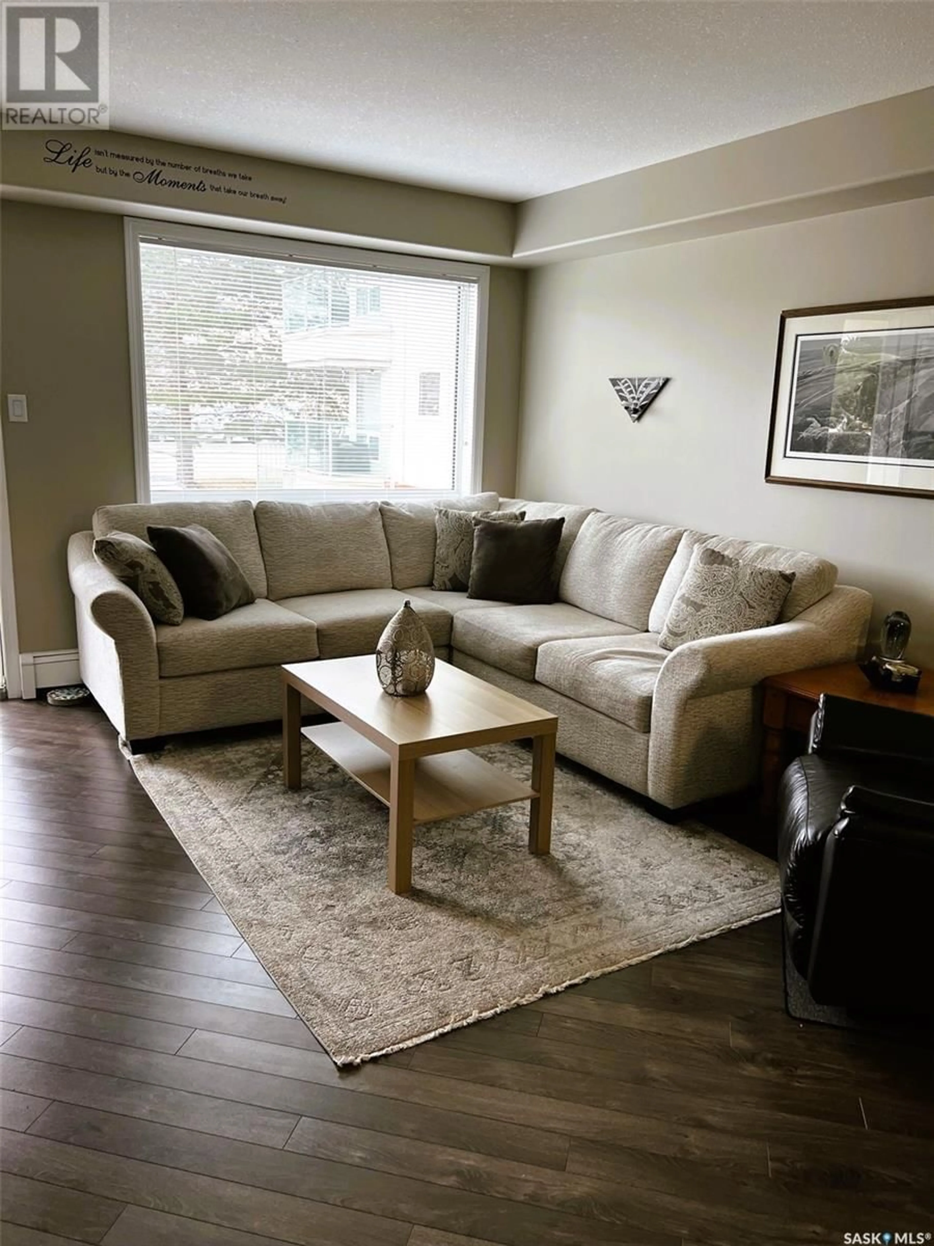 Living room for 112 1850 Main STREET, Saskatoon Saskatchewan S7H5T2