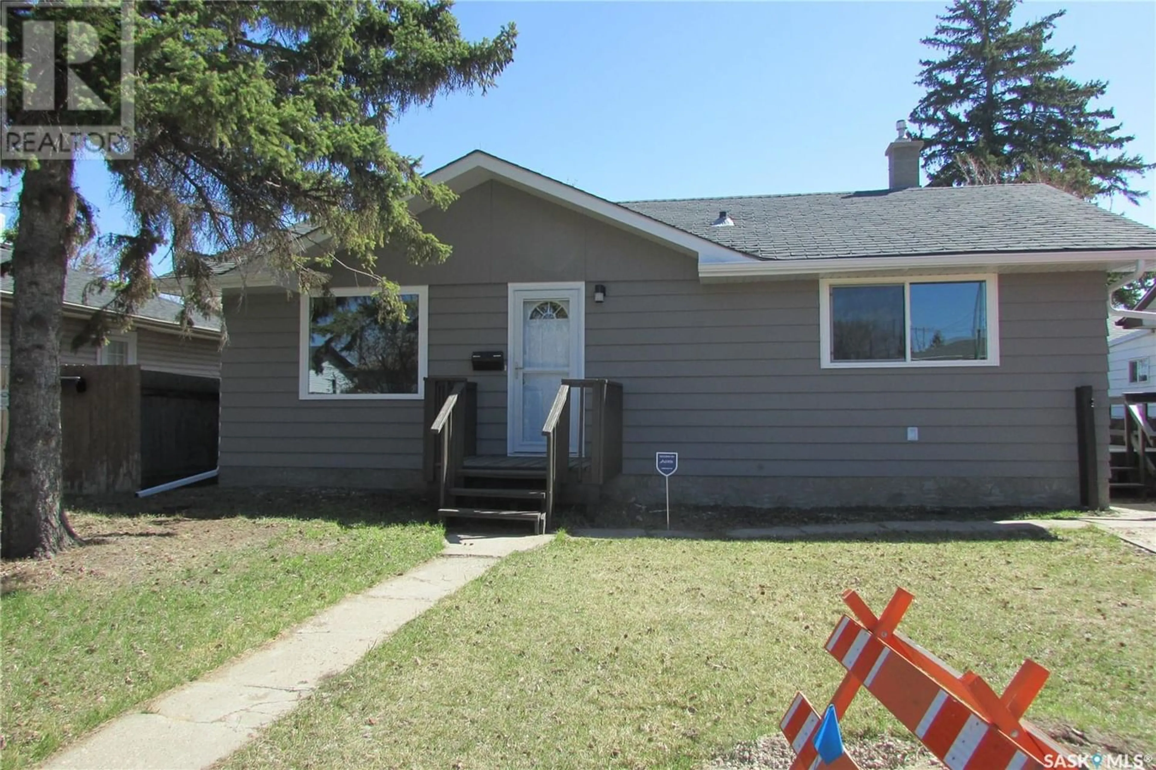 Frontside or backside of a home for 1765 Lacon STREET, Regina Saskatchewan S4N1Z7