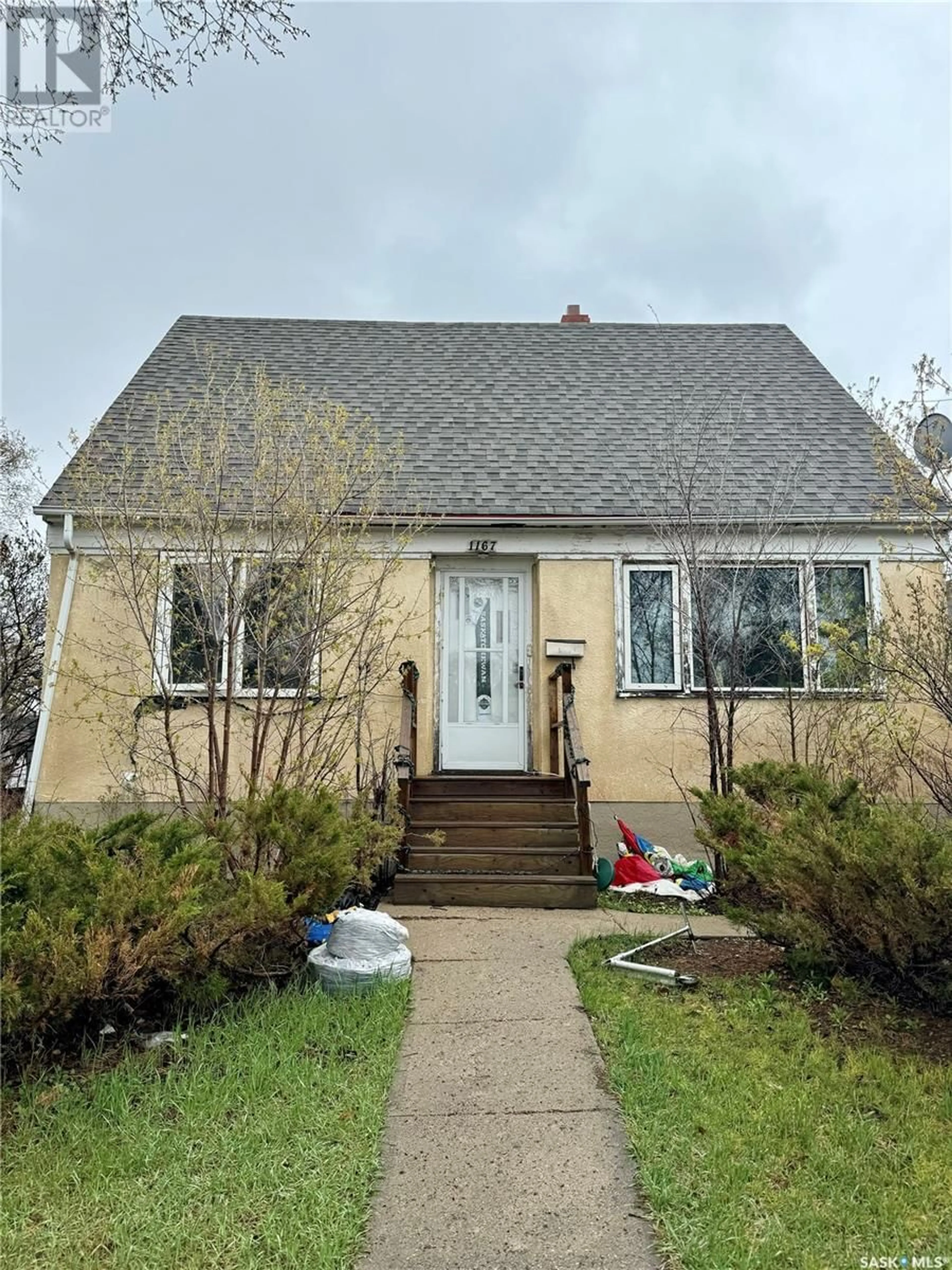 Frontside or backside of a home for 1167 Elphinstone STREET, Regina Saskatchewan S4T3M2