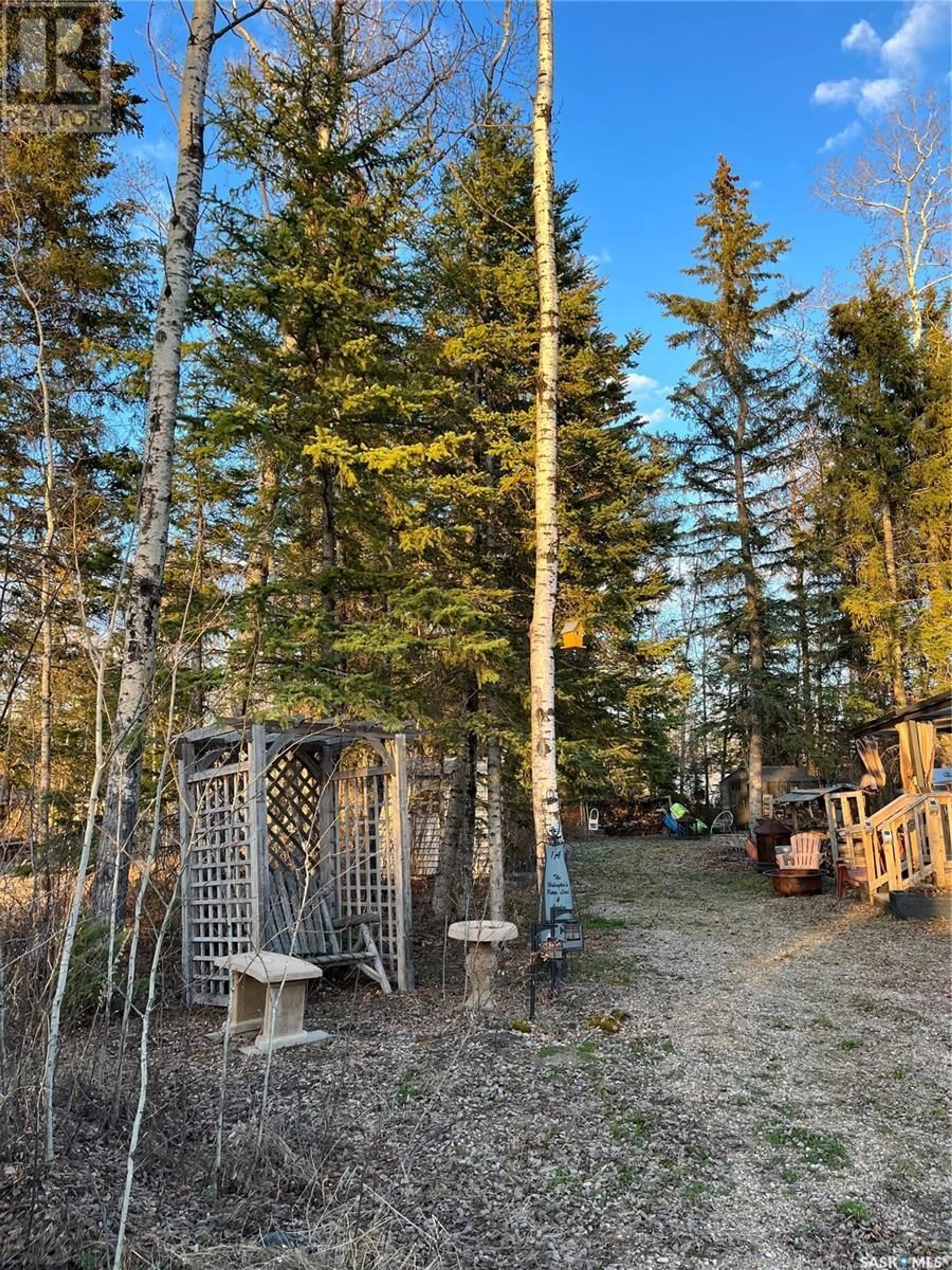 Cottage for 20 Spruce CRESCENT, Delaronde Lake Saskatchewan S0J0E0