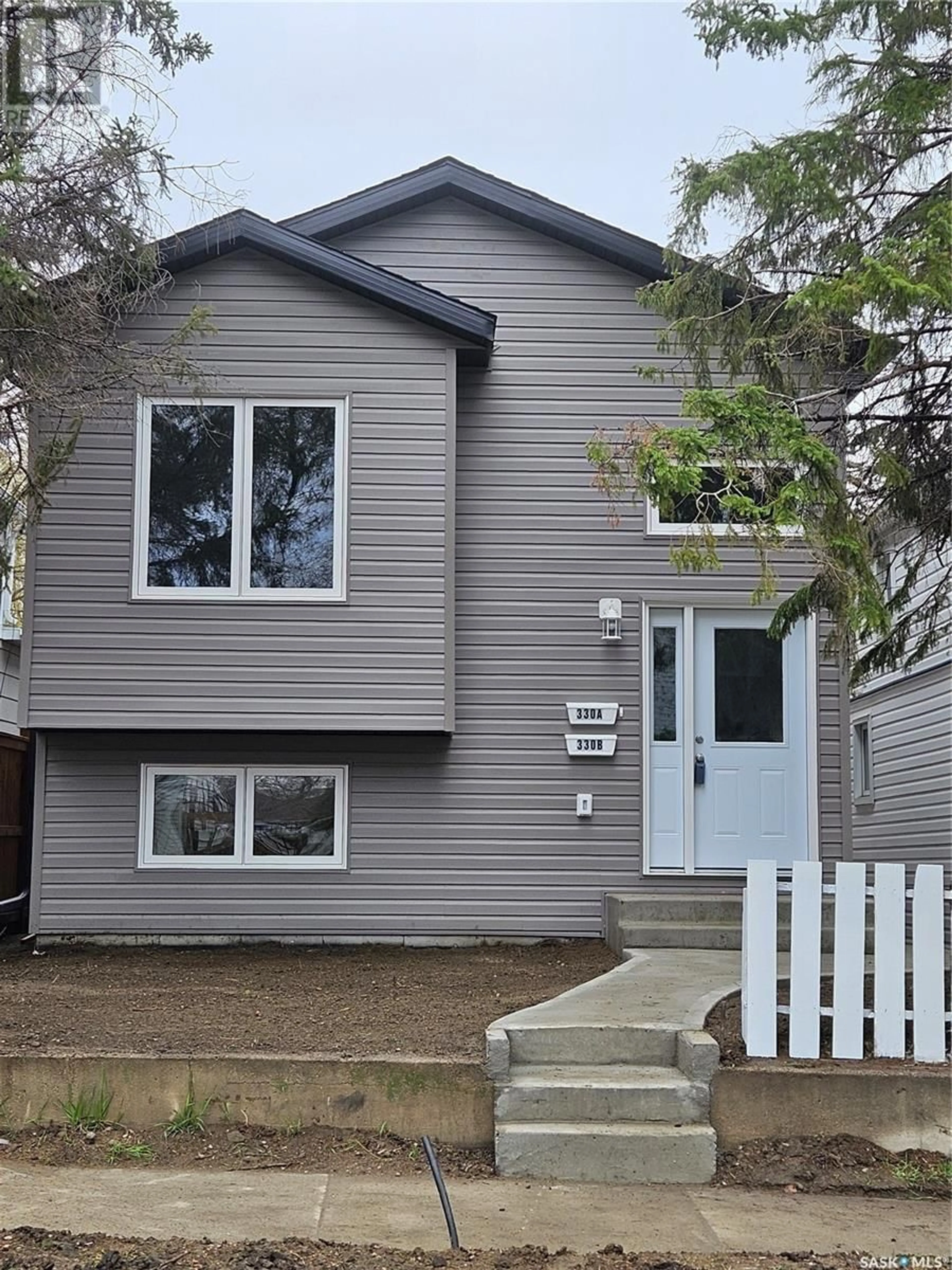 Frontside or backside of a home for 330 I AVENUE N, Saskatoon Saskatchewan S7J2G6