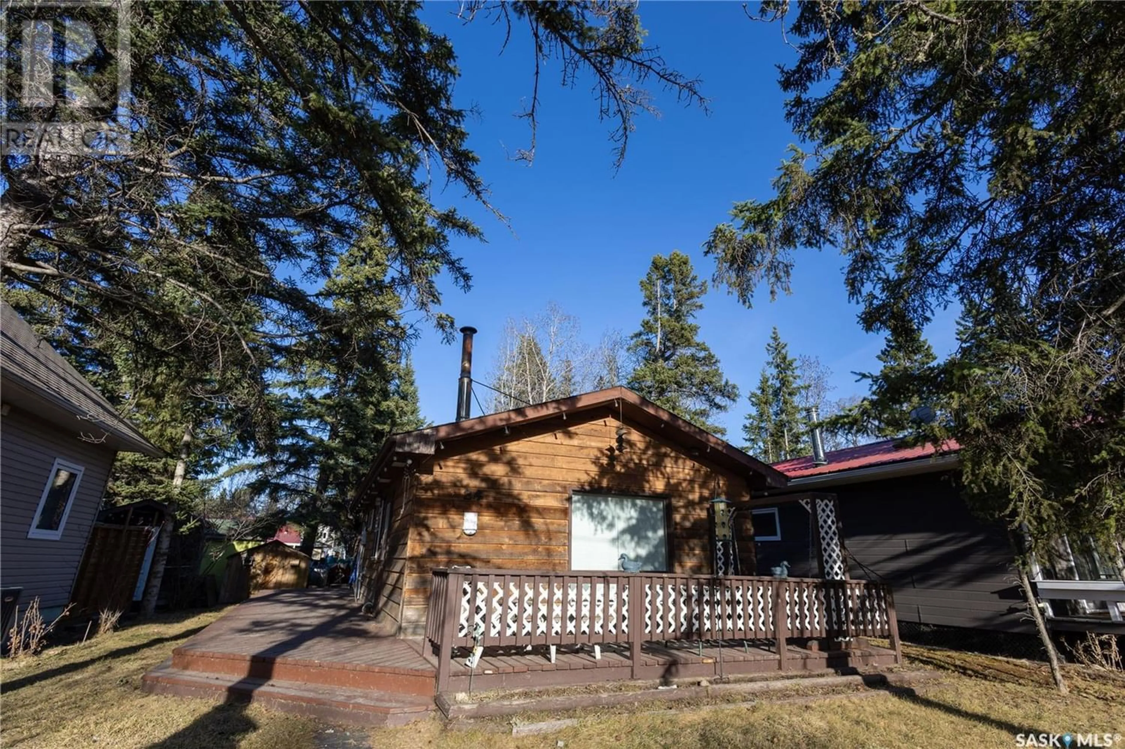Cottage for 24 4th STREET, Emma Lake Saskatchewan S0J0N0
