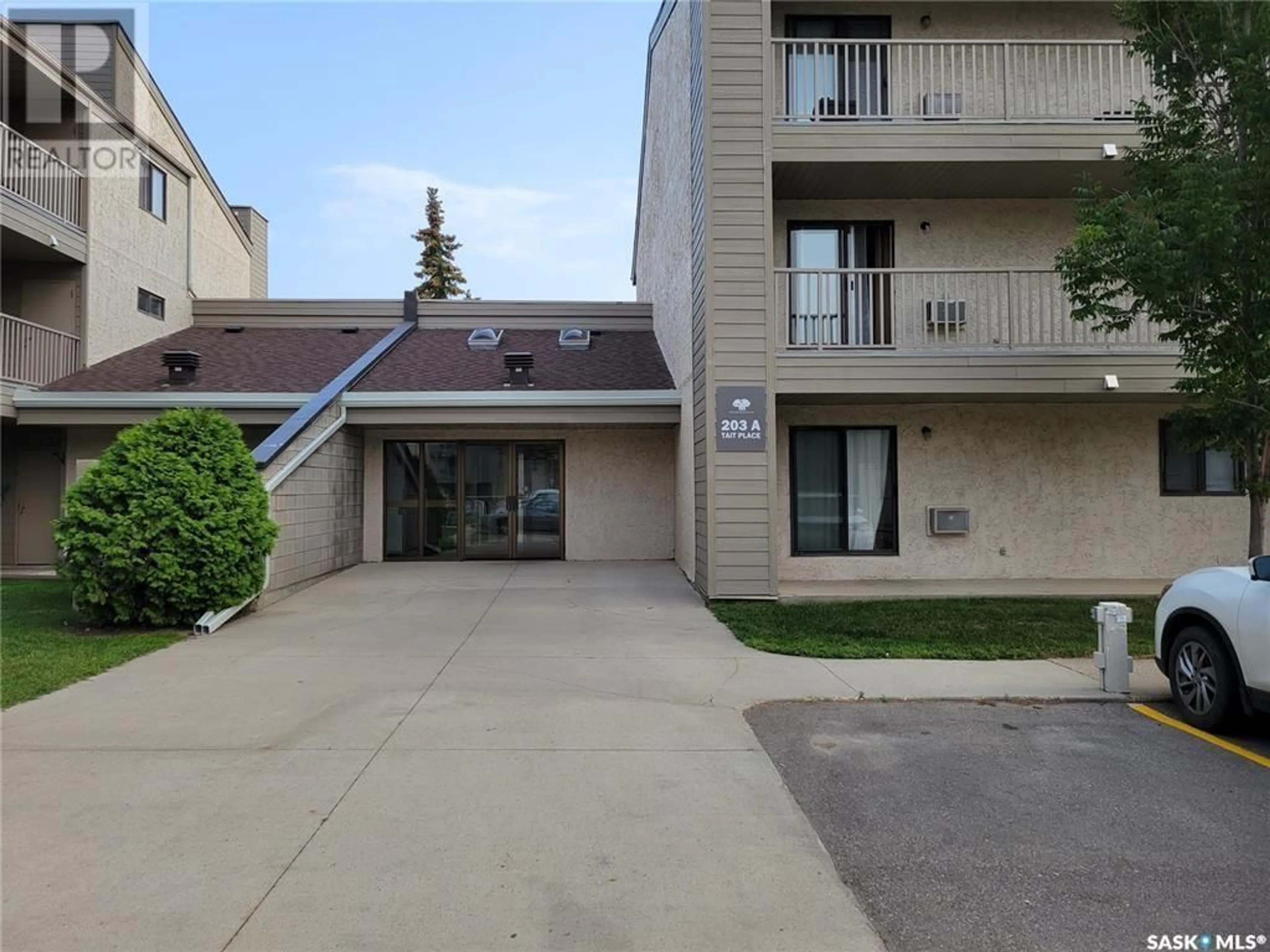 A pic from exterior of the house or condo for 205 203 TAIT PLACE, Saskatoon Saskatchewan S7H5L7