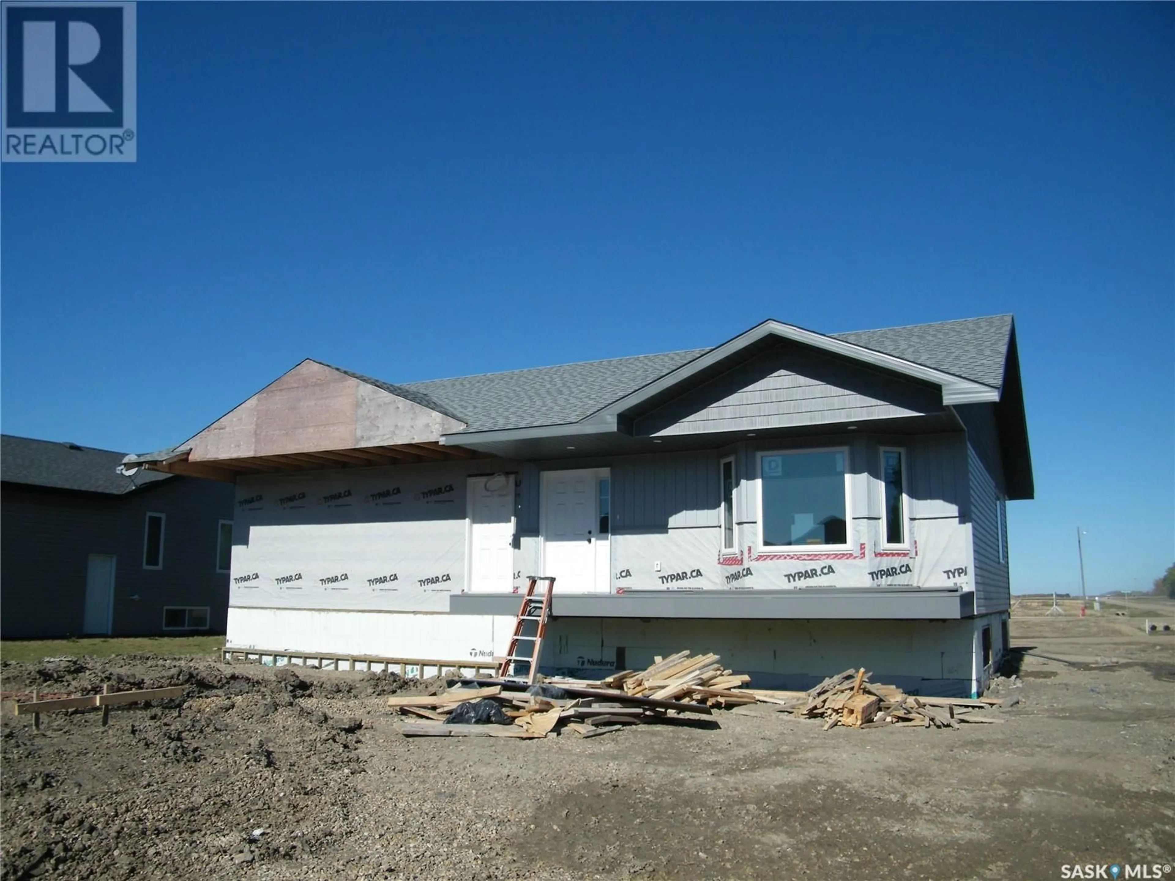 Home with vinyl exterior material, building for 14 SCOTT BAY, Muenster Saskatchewan S0K2Y0