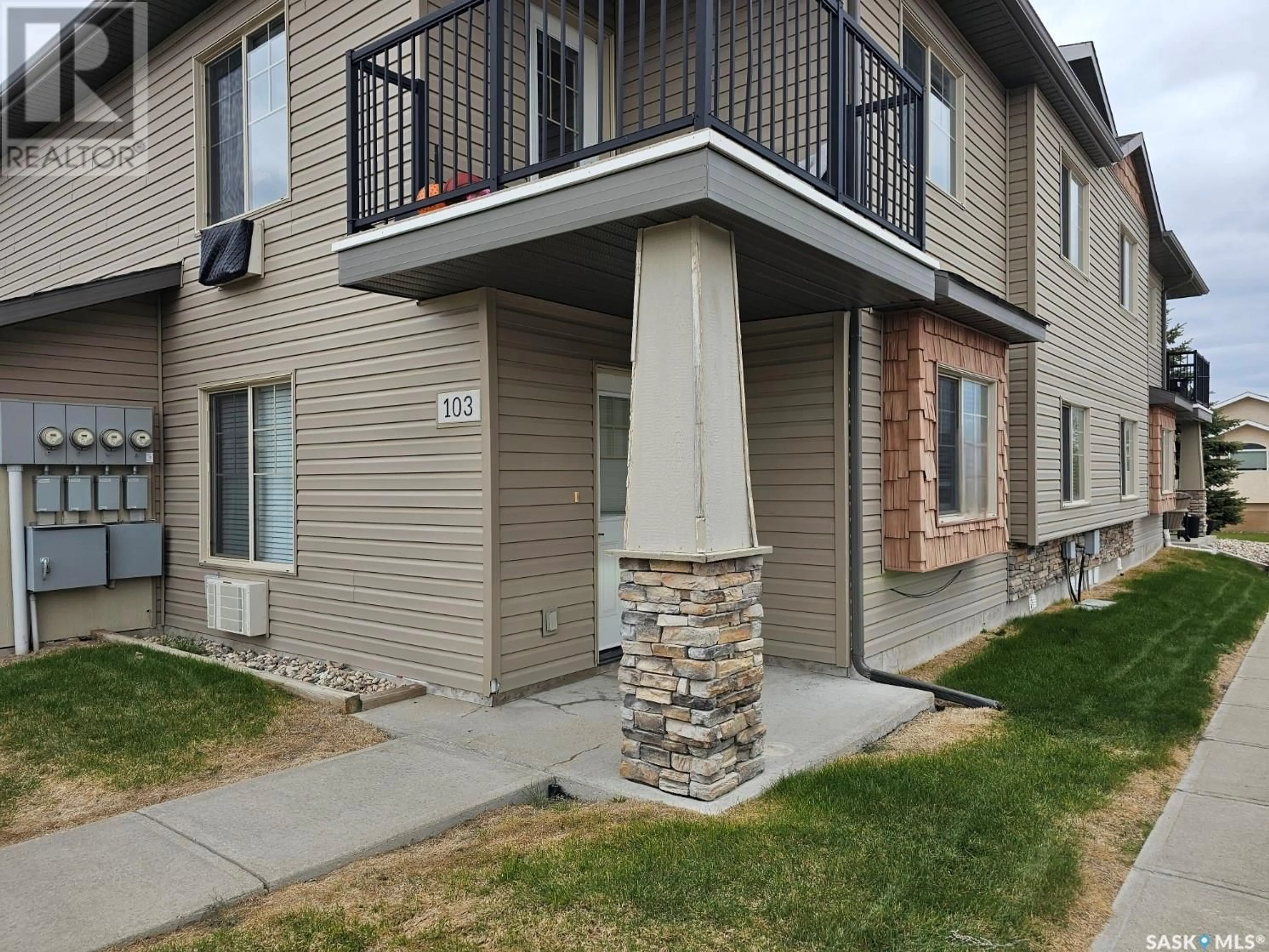 A pic from exterior of the house or condo for 103 700 Battleford TRAIL W, Swift Current Saskatchewan S9H4V9