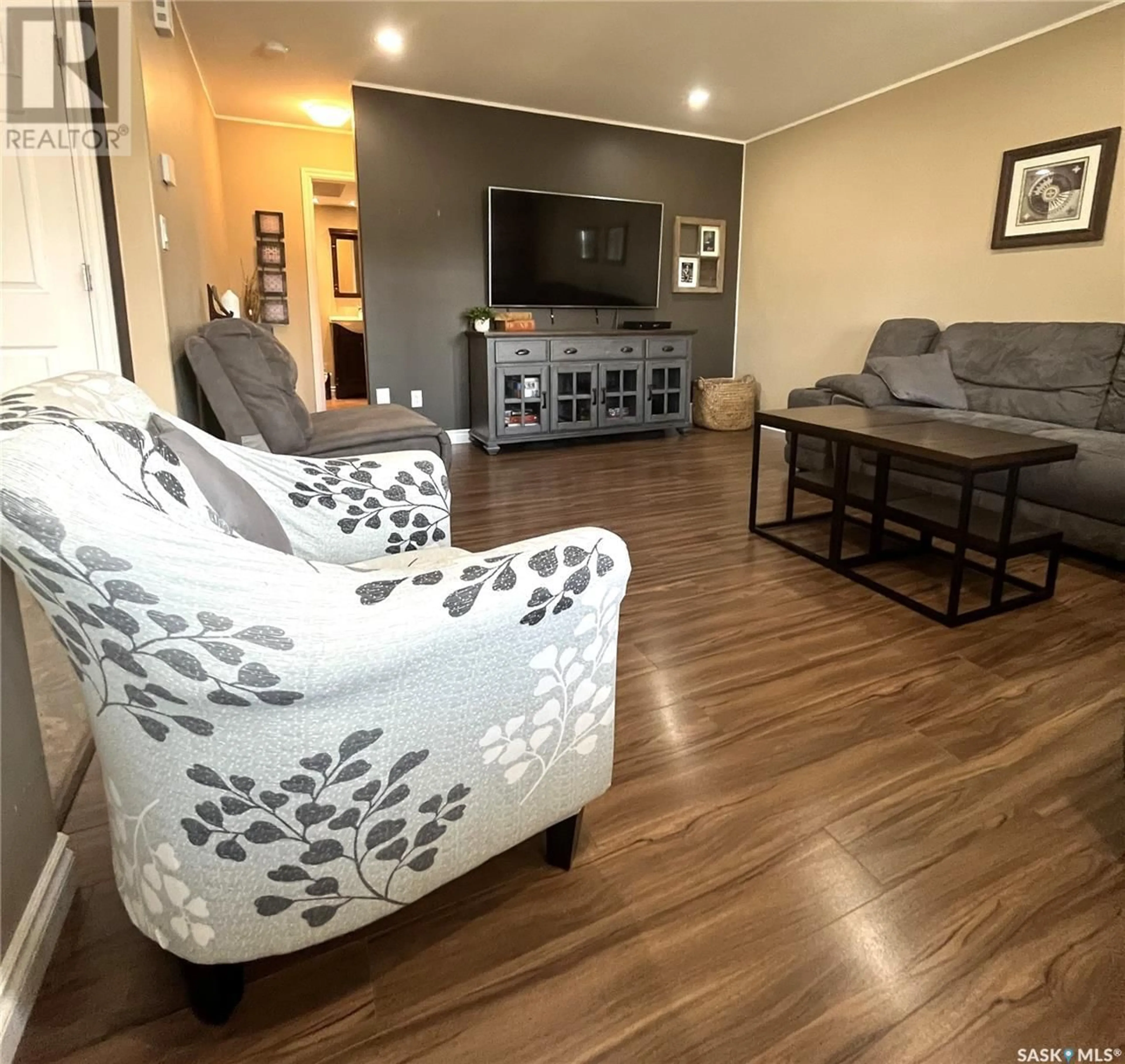 Living room for 316B Clover AVENUE, Dalmeny Saskatchewan S0K1E0