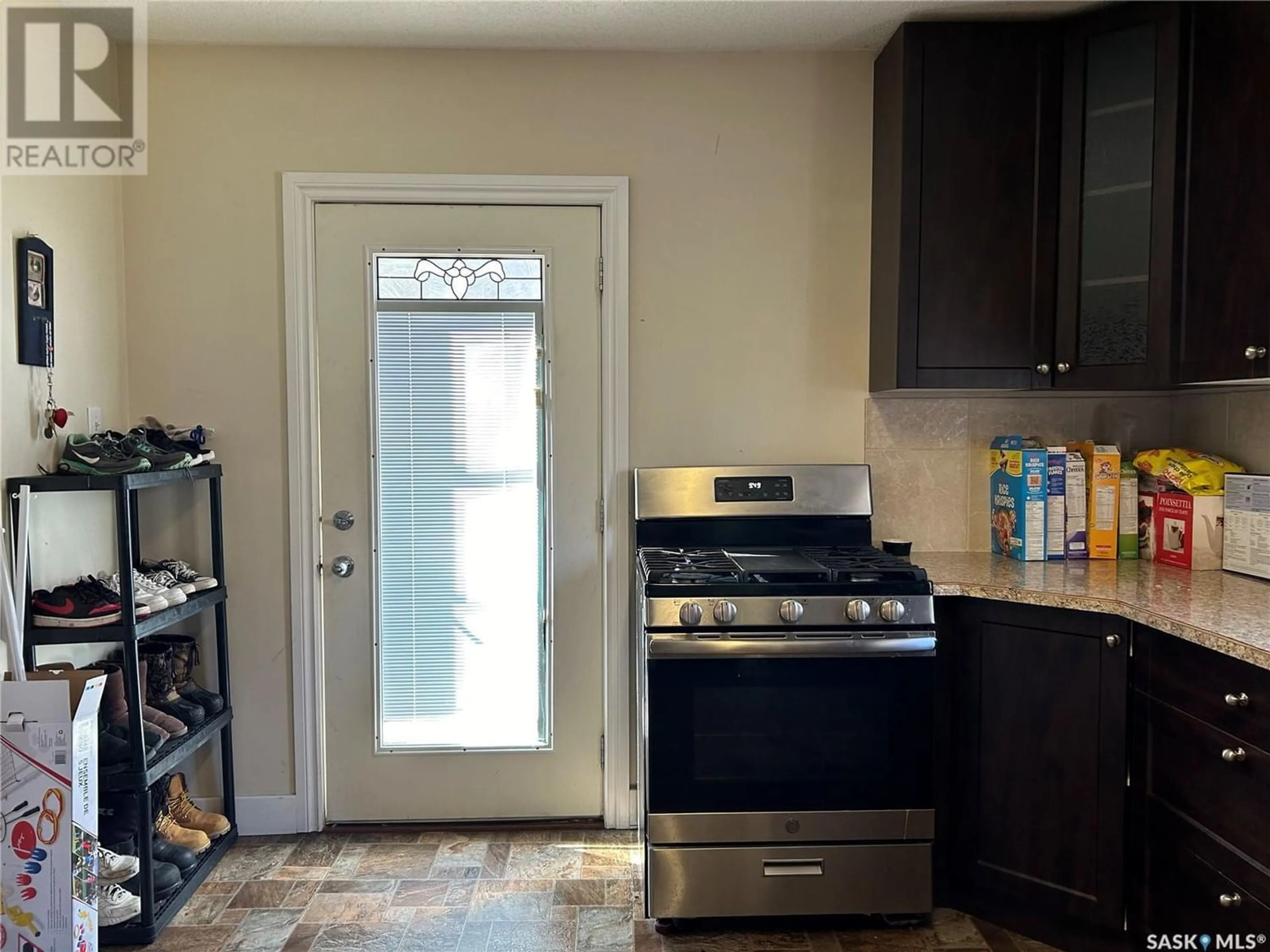 Standard kitchen, wood floors, cottage for Miller Acreage, Ponass Lake Rm No. 367 Saskatchewan S0E1M0