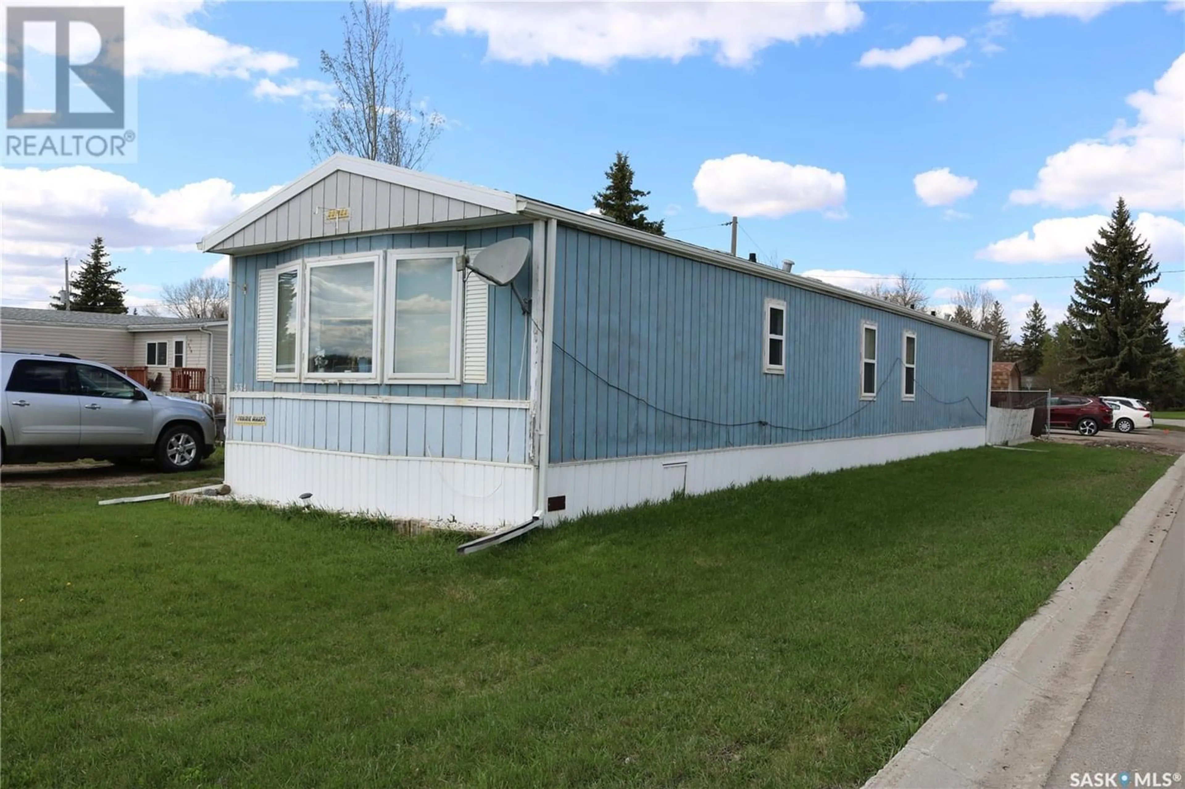 A pic from exterior of the house or condo for 334 Wright ROAD, Moosomin Saskatchewan S0G3N0