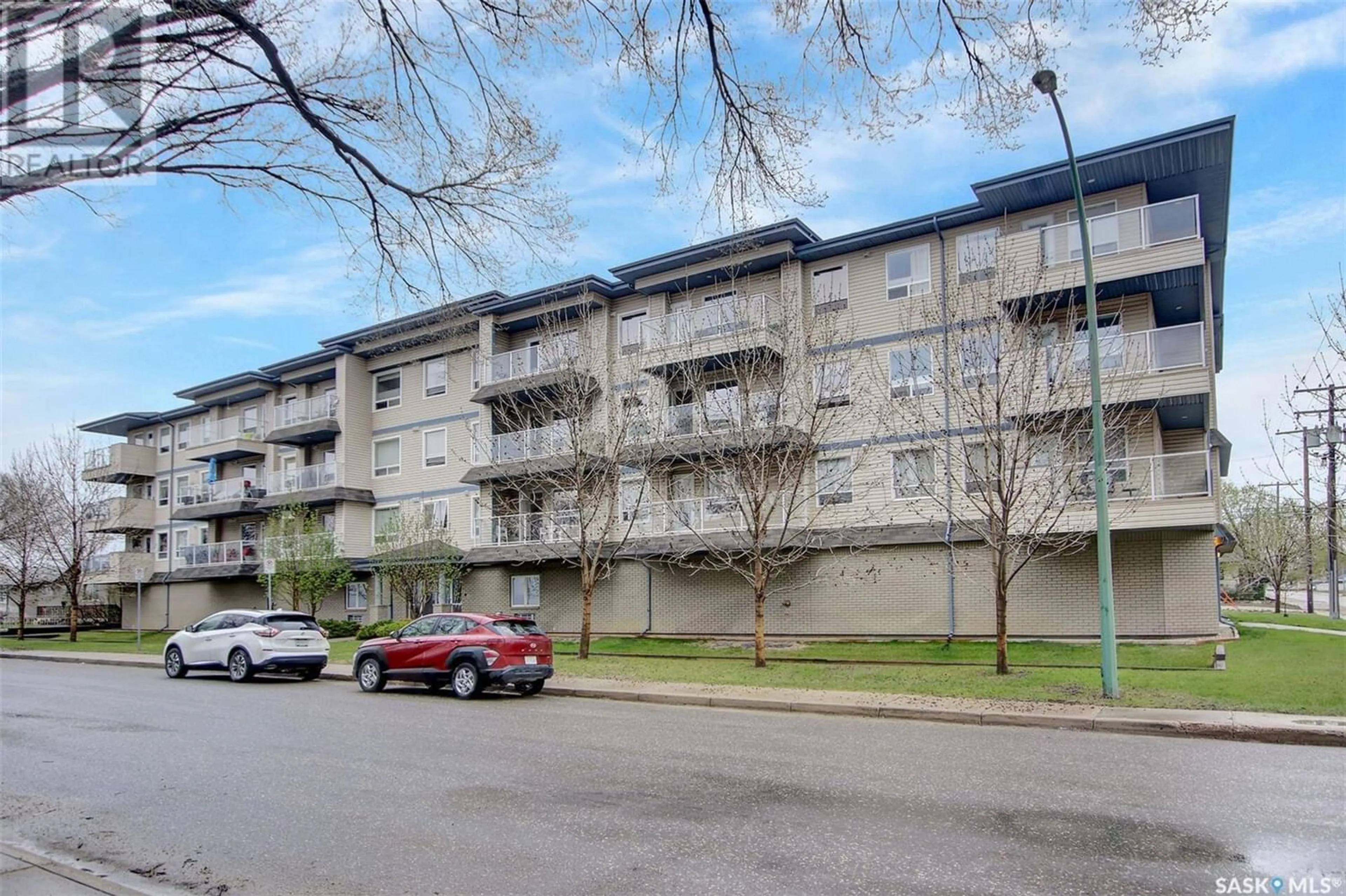 A pic from exterior of the house or condo for 106 215 Smith STREET N, Regina Saskatchewan S4R3B5