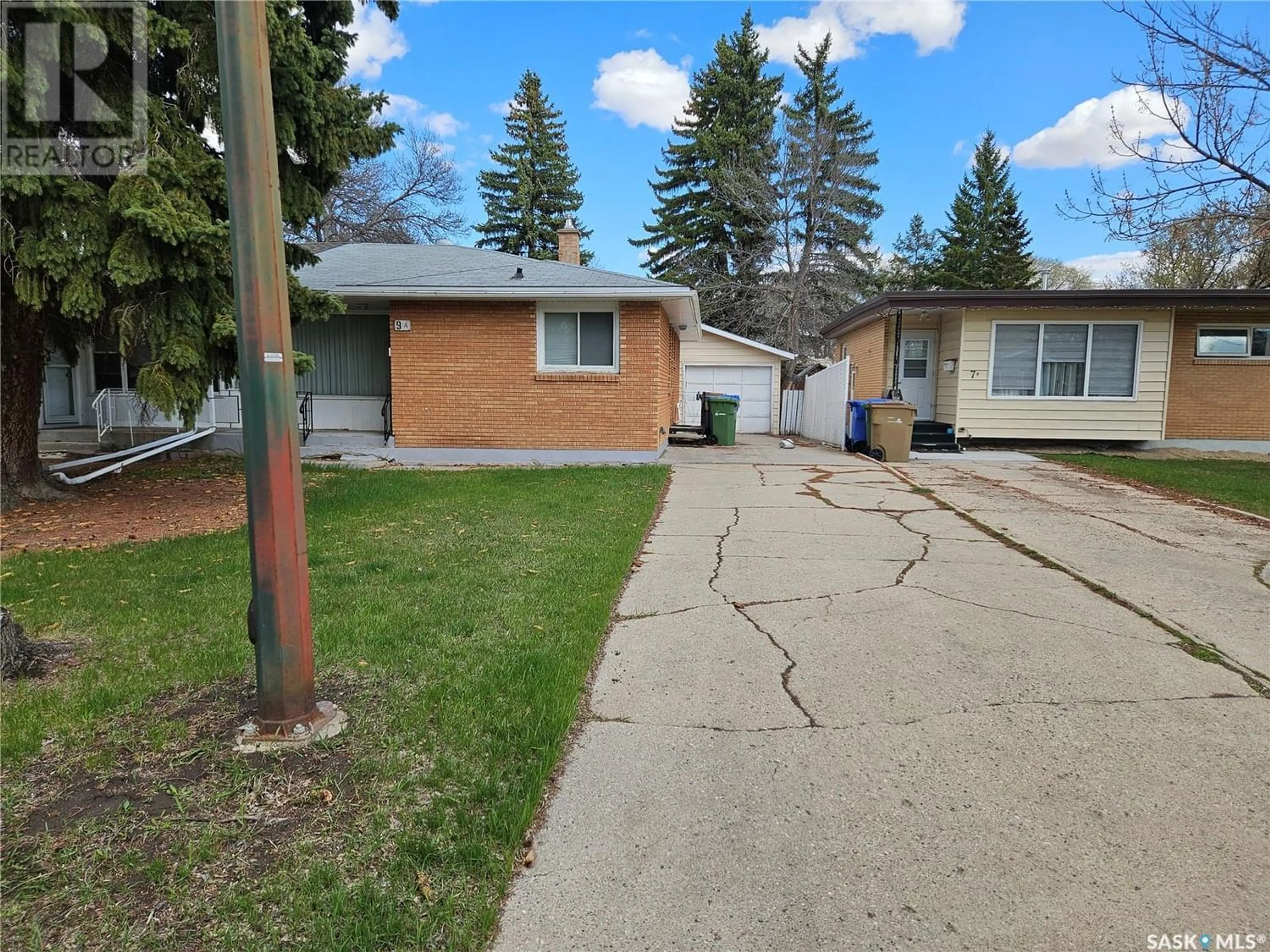 Frontside or backside of a home for A 9 Kerr PLACE, Regina Saskatchewan S4N2V3