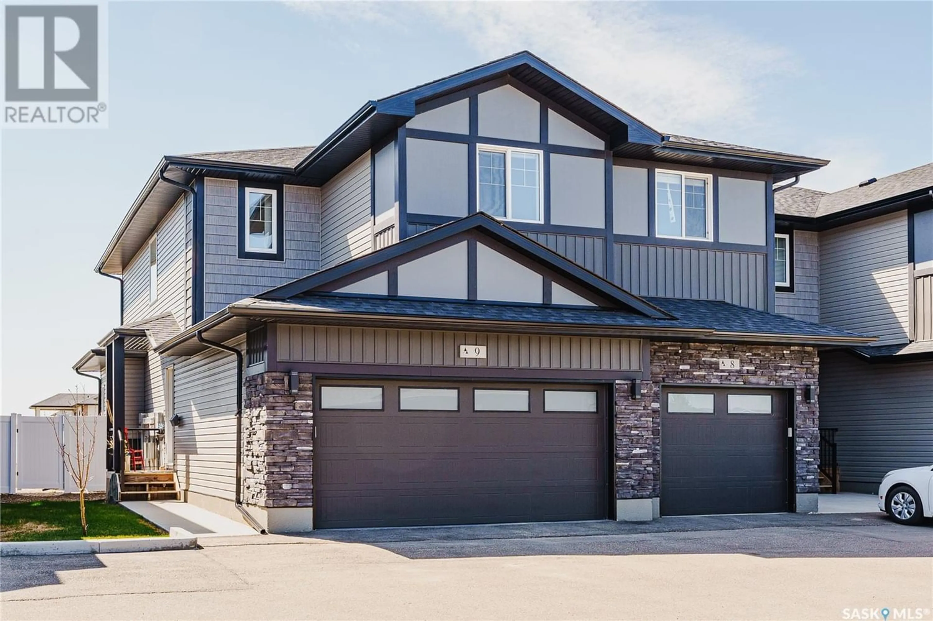 Frontside or backside of a home for 9 1003 Evergreen BOULEVARD, Saskatoon Saskatchewan S7S1N1