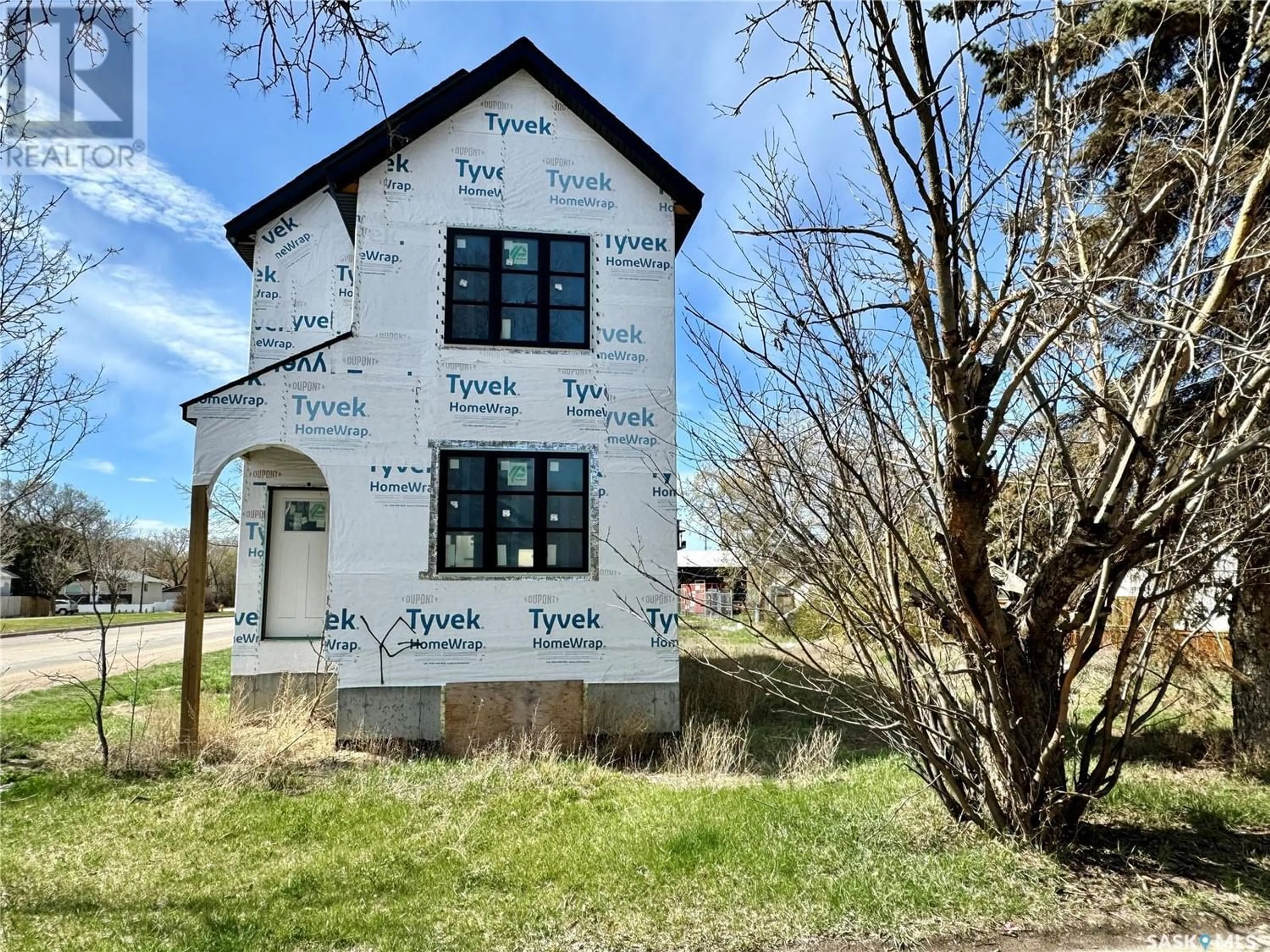 Frontside or backside of a home for 539 H AVENUE S, Saskatoon Saskatchewan S7M1W7