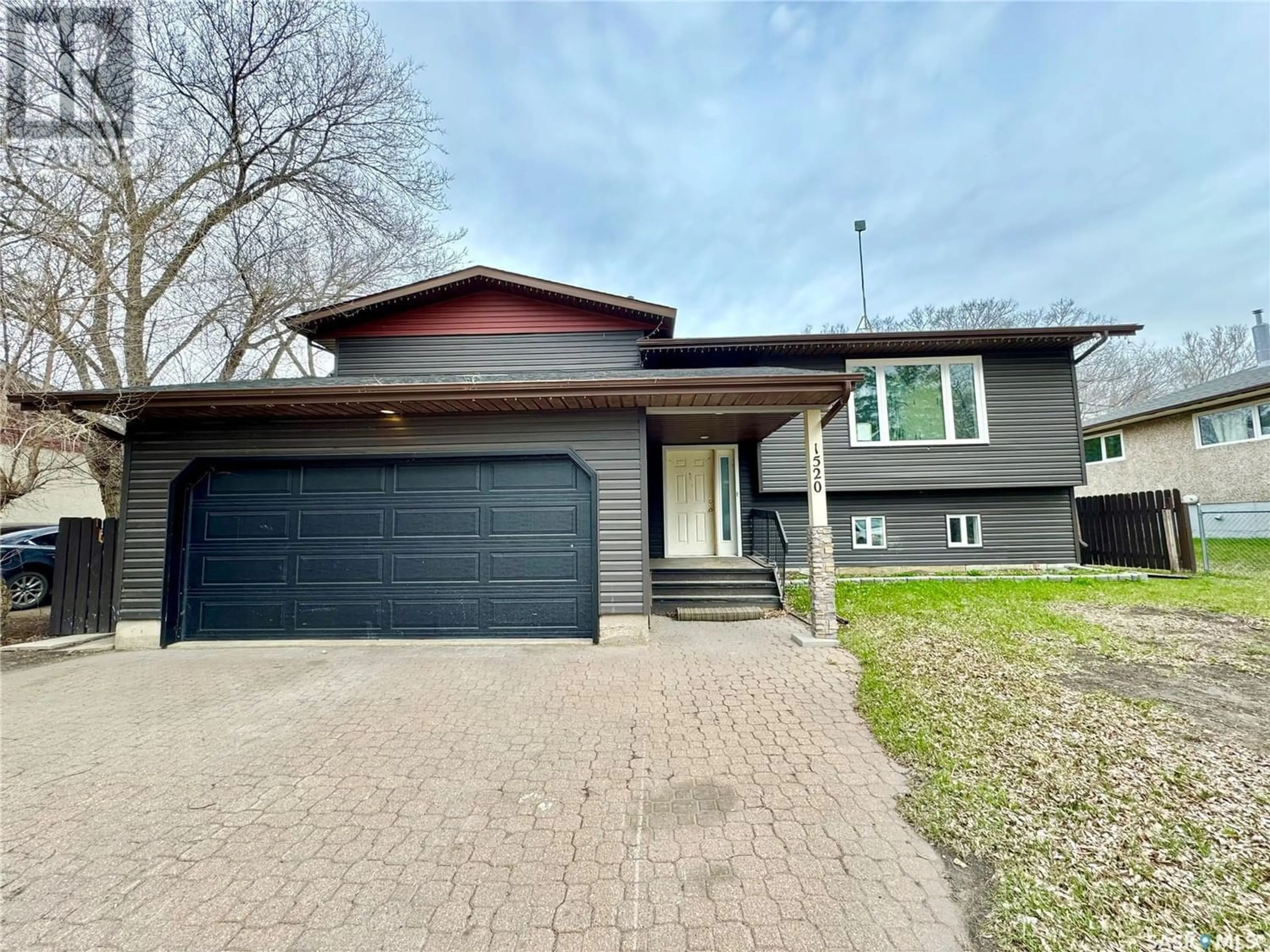 Frontside or backside of a home for 1520 17th STREET W, Prince Albert Saskatchewan S6V3Z6
