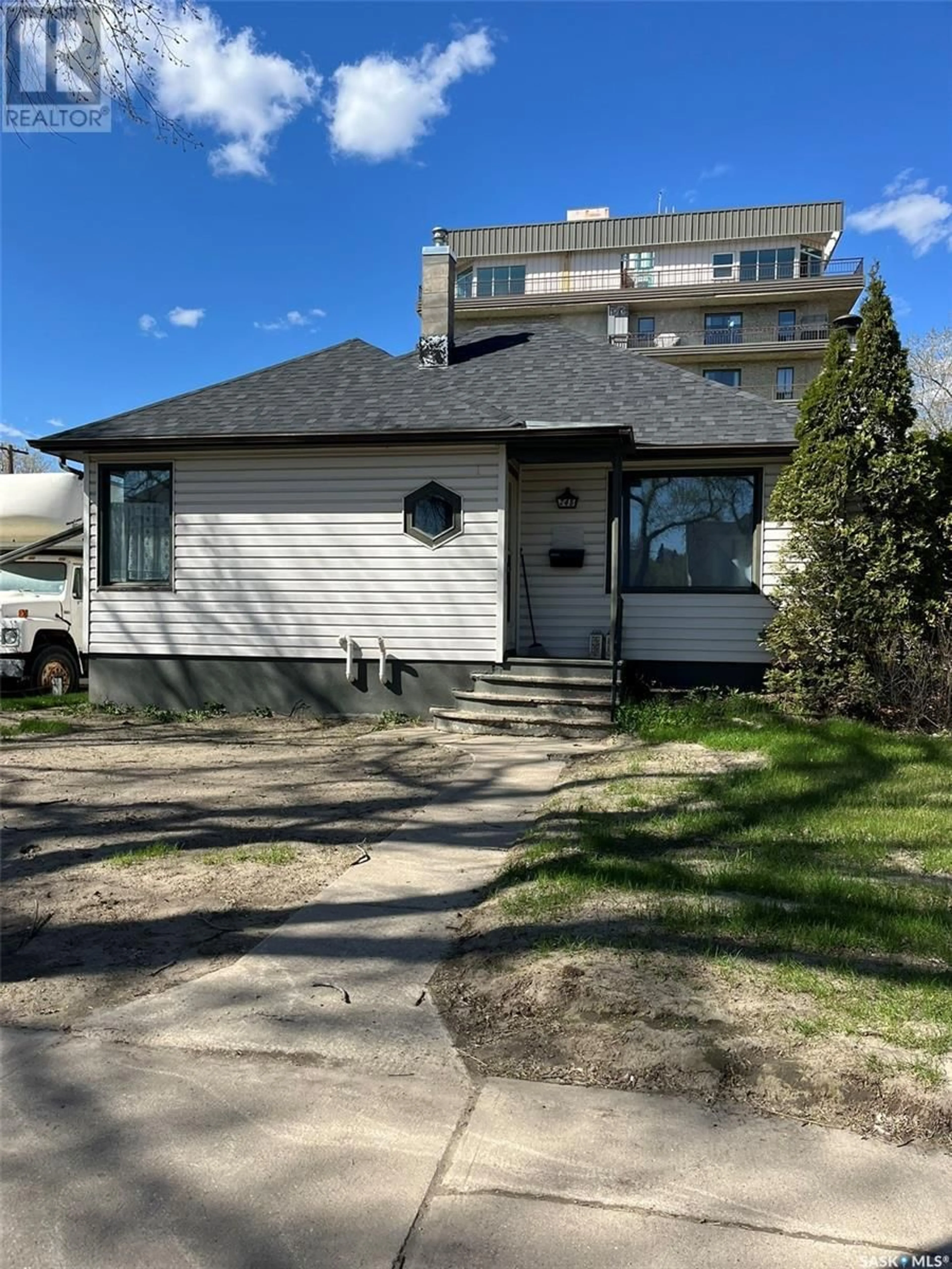 A pic from exterior of the house or condo for 248 15th STREET W, Prince Albert Saskatchewan S6V3R2