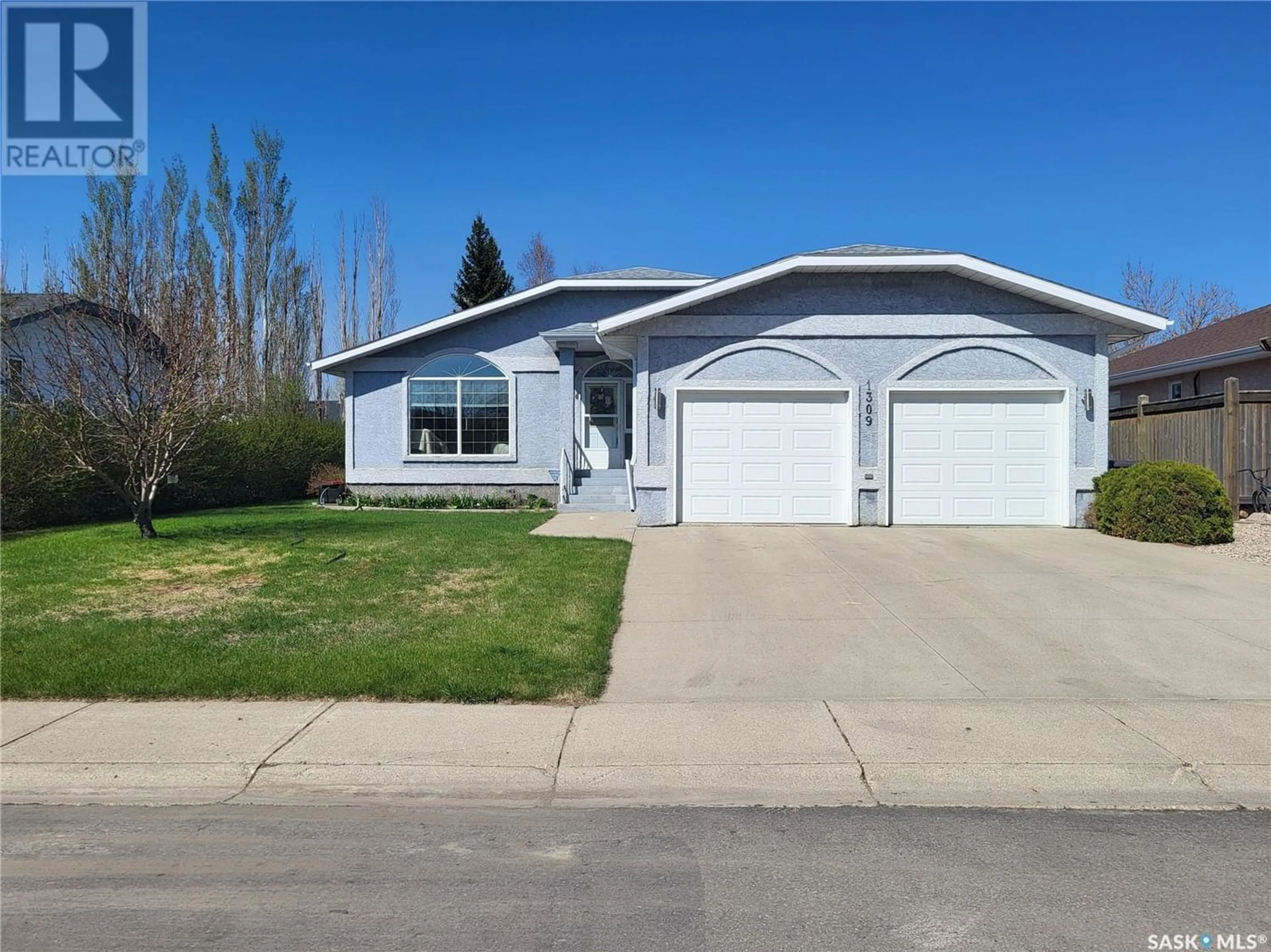 Frontside or backside of a home for 1309 Heidgerken CRESCENT, Humboldt Saskatchewan S0K2A0