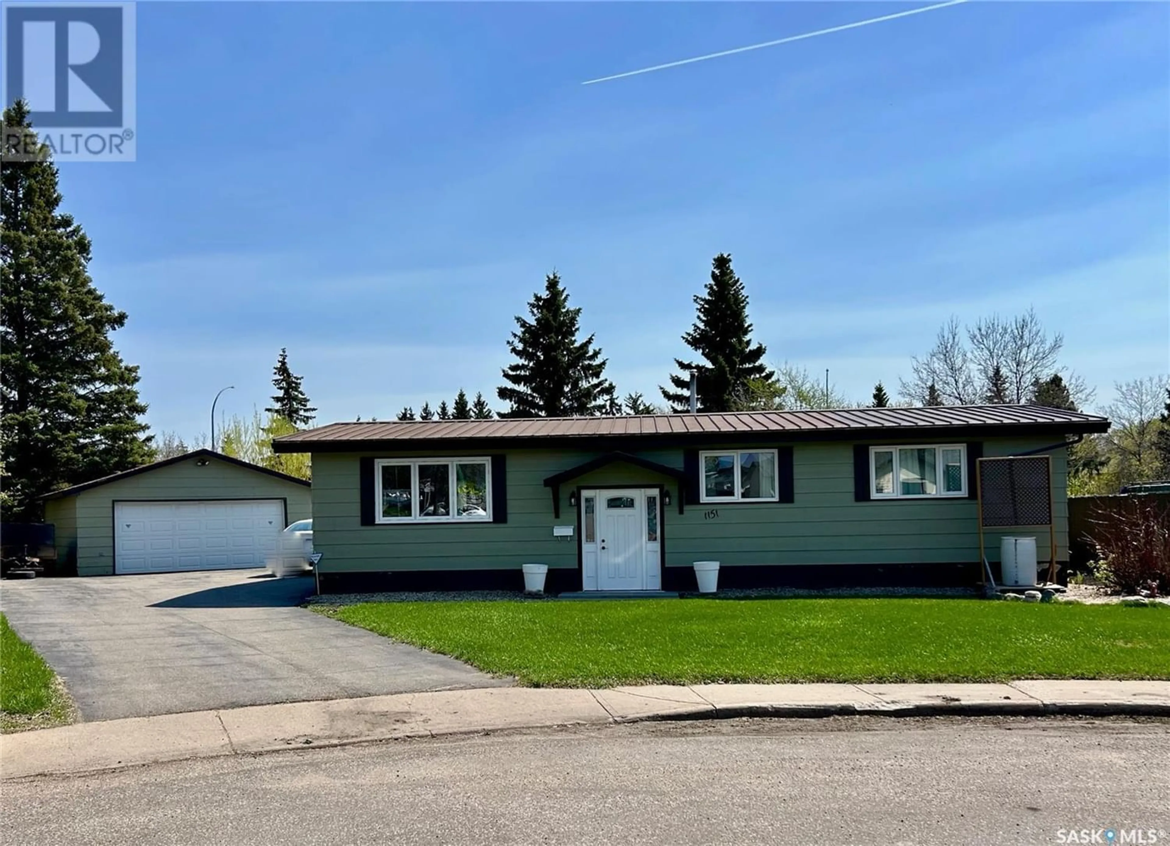 Frontside or backside of a home for 1151 KNOX PLACE, Prince Albert Saskatchewan S6V2T8