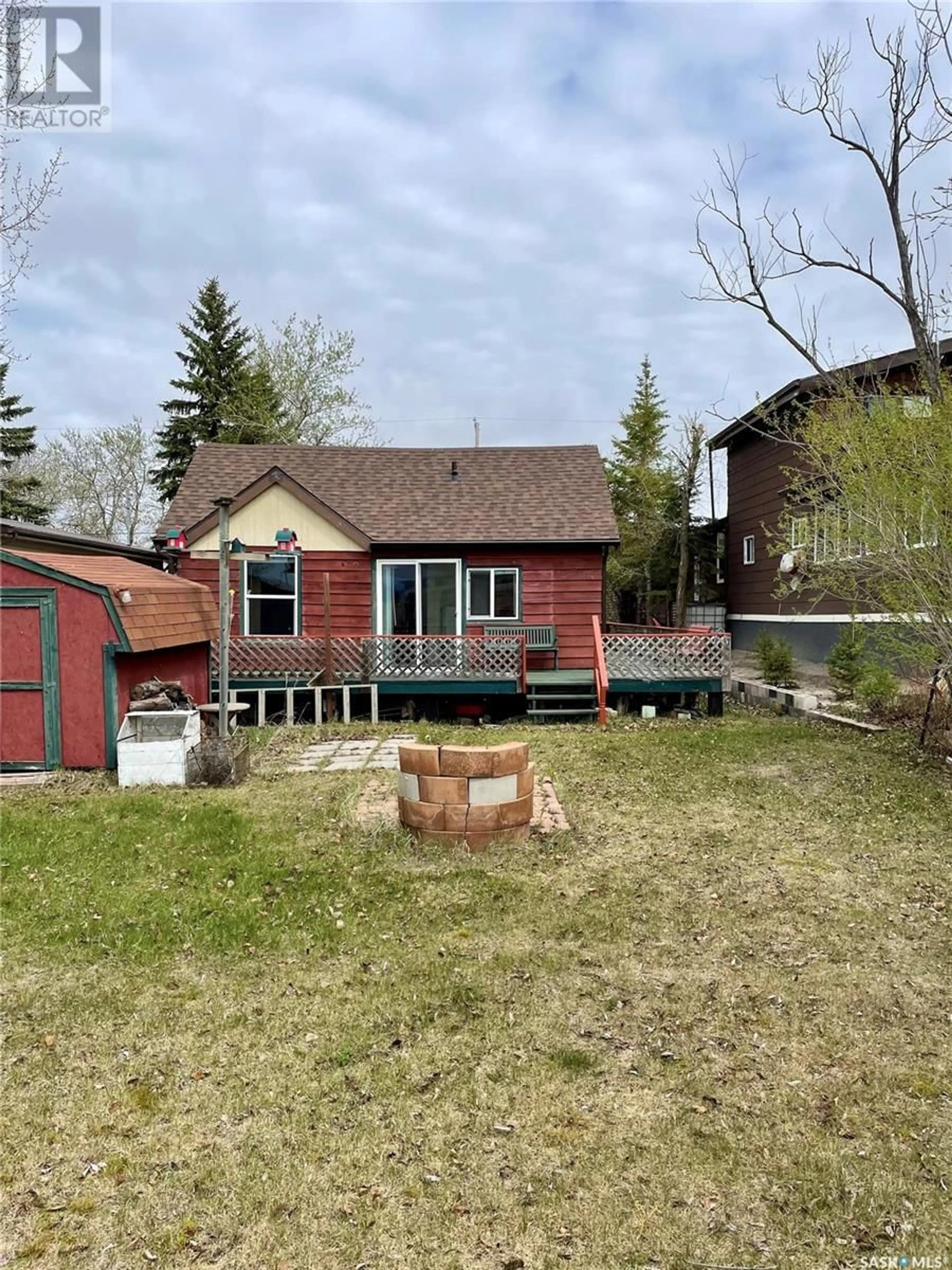 Frontside or backside of a home for 118 Poplar AVENUE, Burgis Beach Saskatchewan S0A0L0