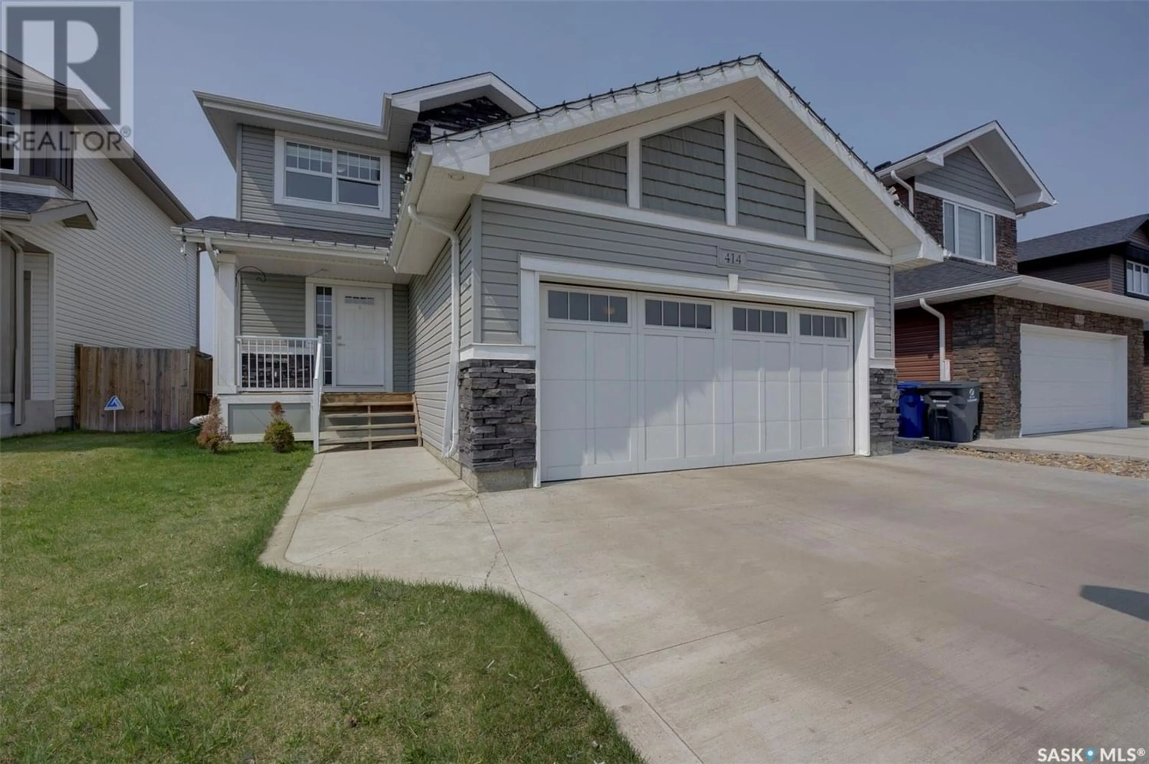 Frontside or backside of a home for 414 Kolynchuk CRESCENT, Saskatoon Saskatchewan S7T0W4