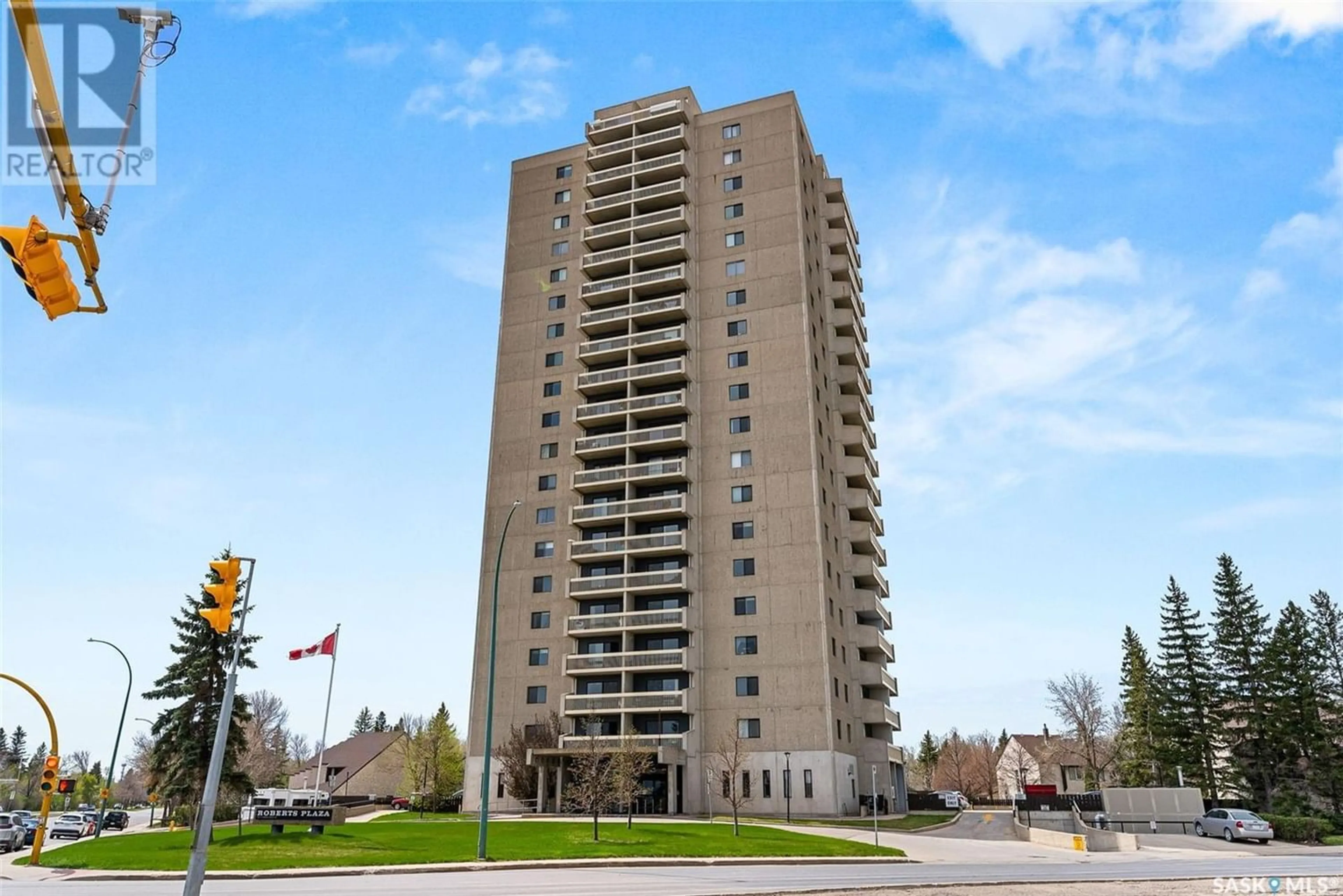 A pic from exterior of the house or condo for 703 3520 Hillsdale STREET, Regina Saskatchewan S4S5Z5